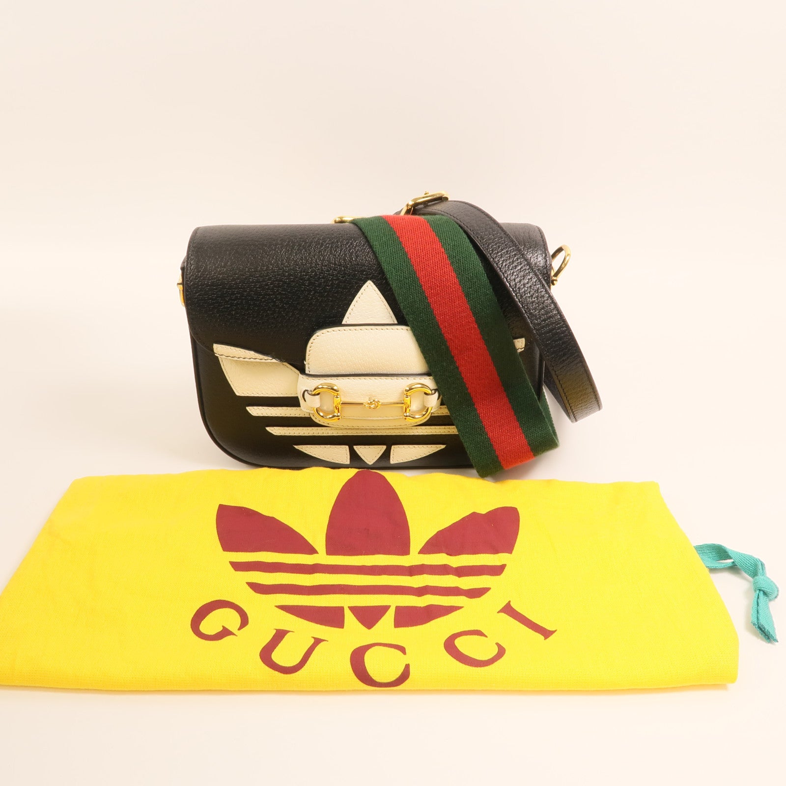 GUCCI 牛皮皮革Gucci x Adidas Horsebit 1955 Small金扣肩背袋
