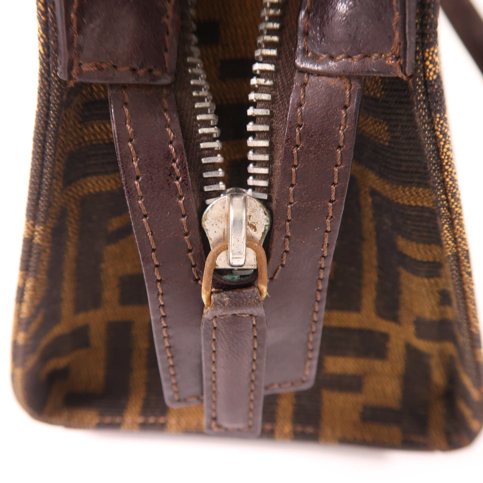 FENDI 帆布Hand Bag銀扣手挽袋