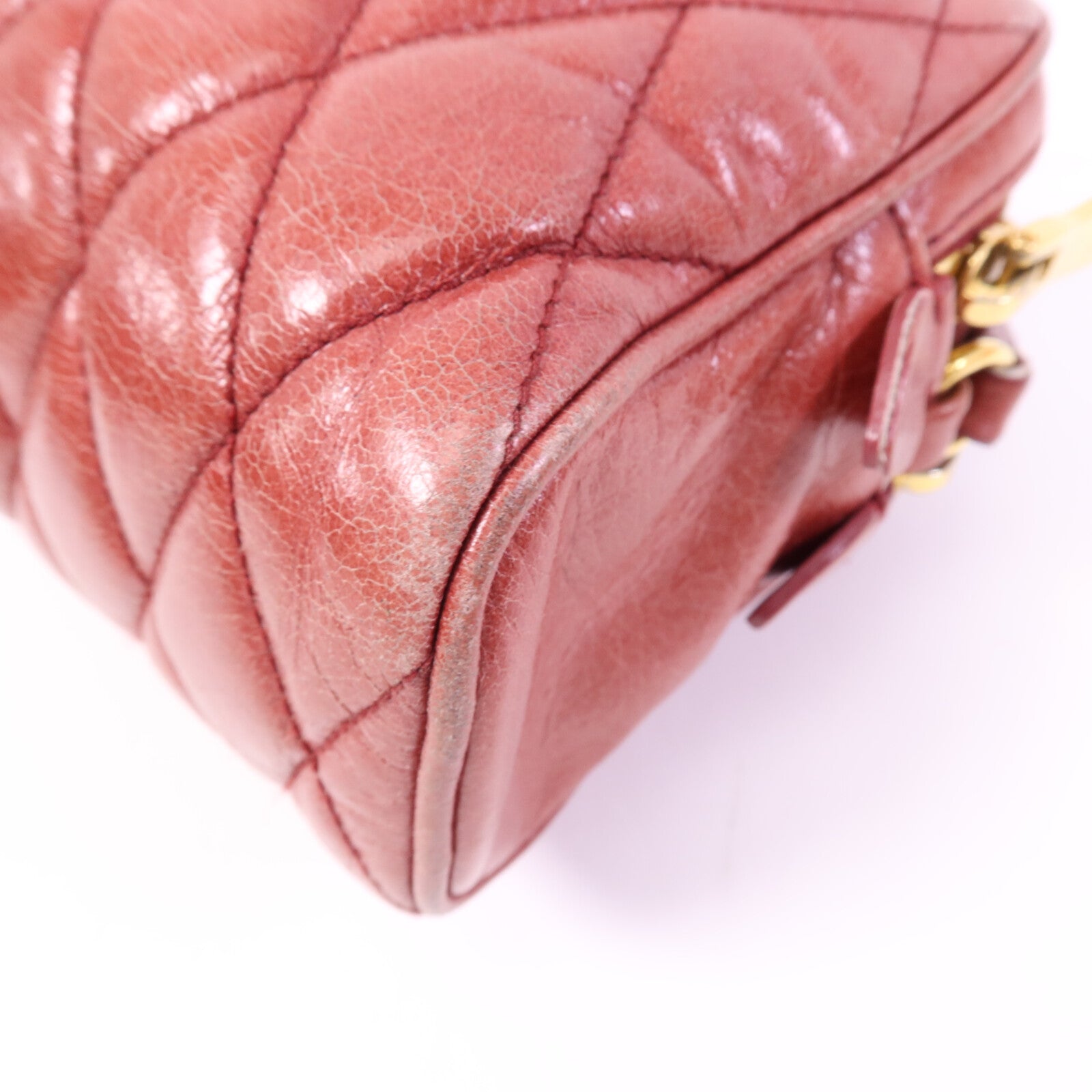 Miu Miu 牛皮皮革Camera Bag金扣肩背袋