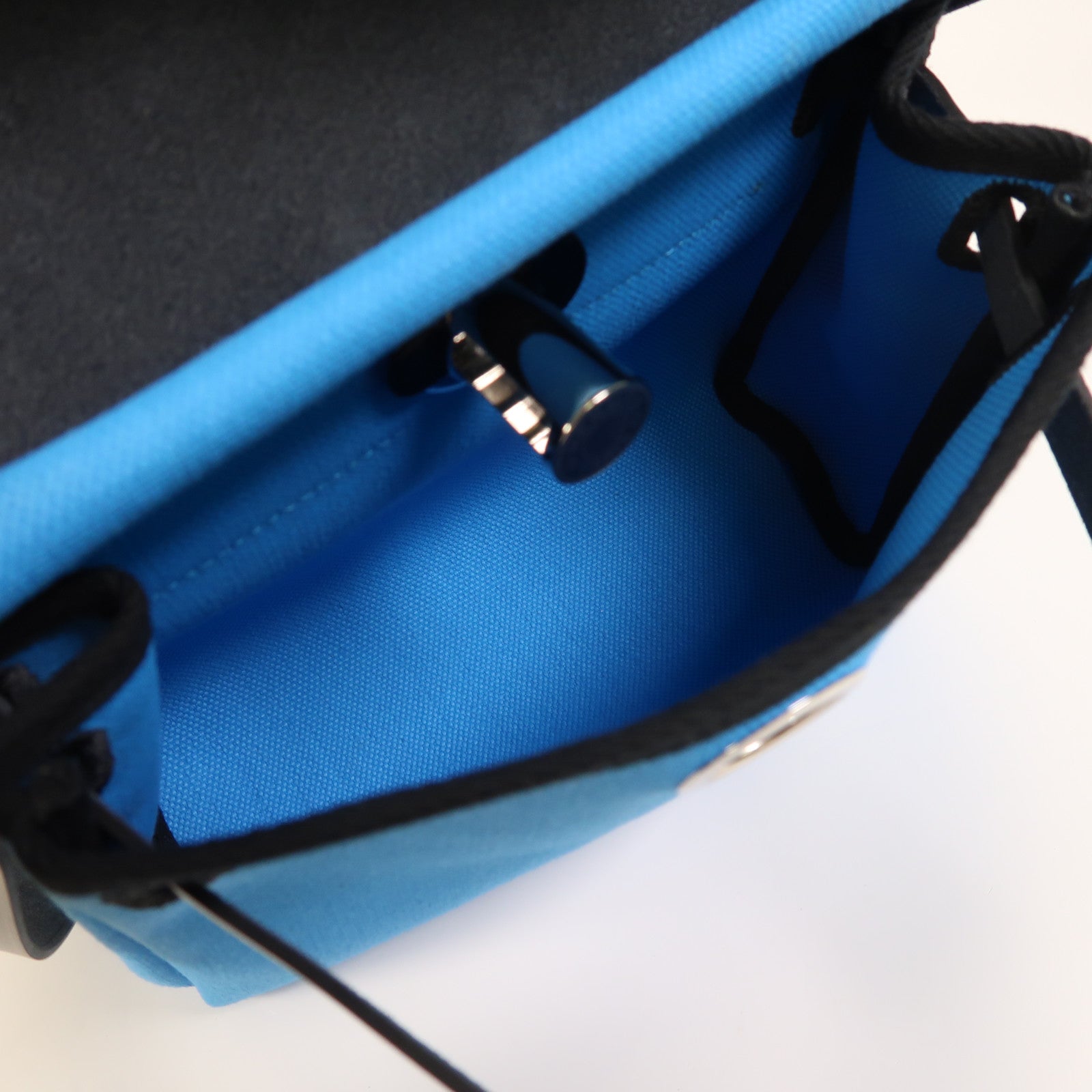 HERMES 帆布Herbag Zip 20銀扣肩背袋Bleu Riviera/Noir