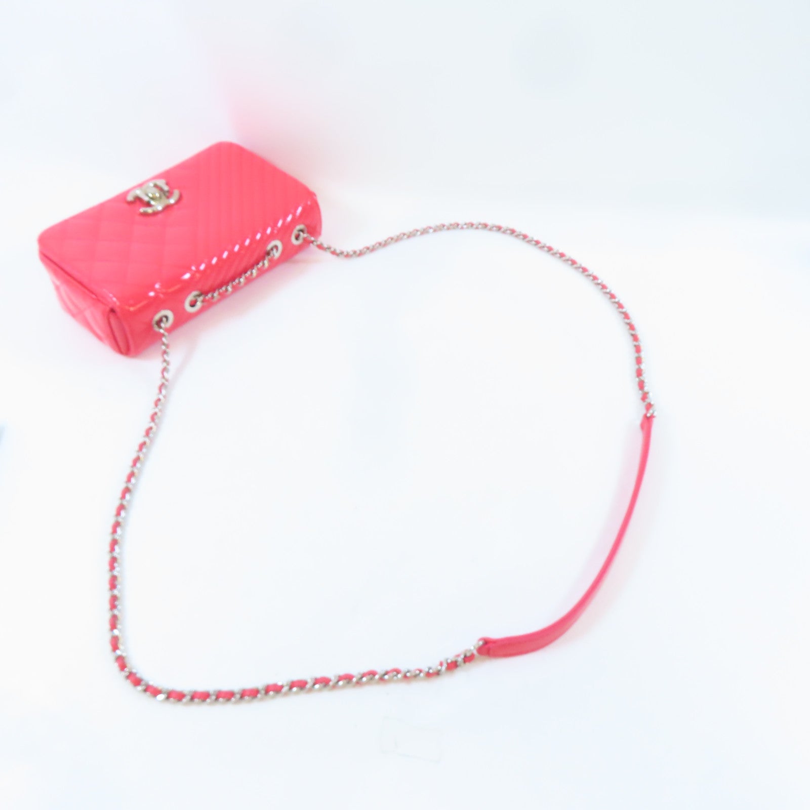 CHANEL 【激減優惠】漆皮皮革Chain Shoulder銀扣鏈帶肩背袋紅色