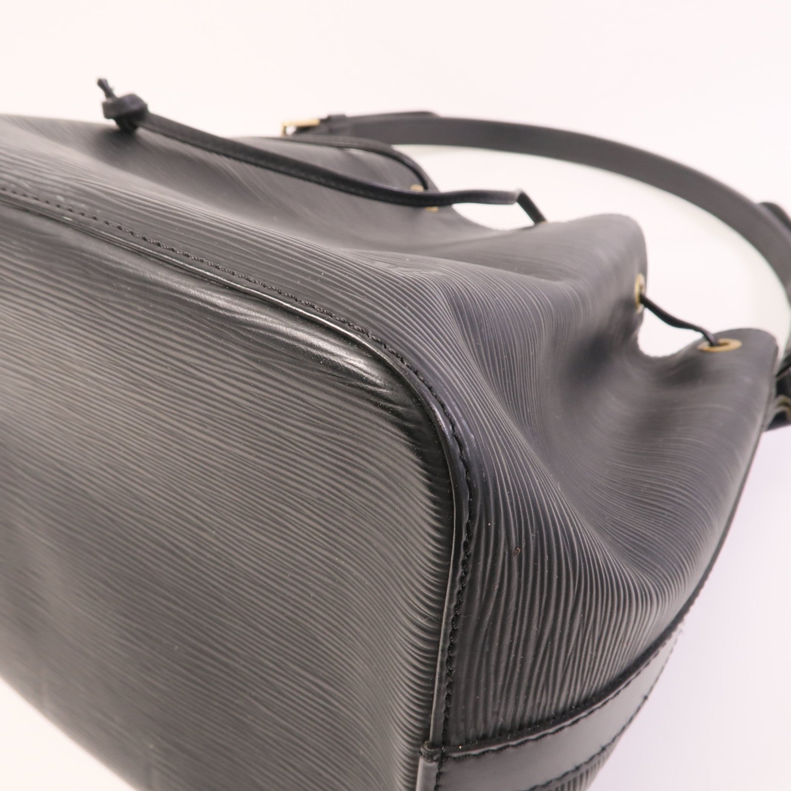 LOUIS VUITTON Epi Neo Bucket金扣肩背袋