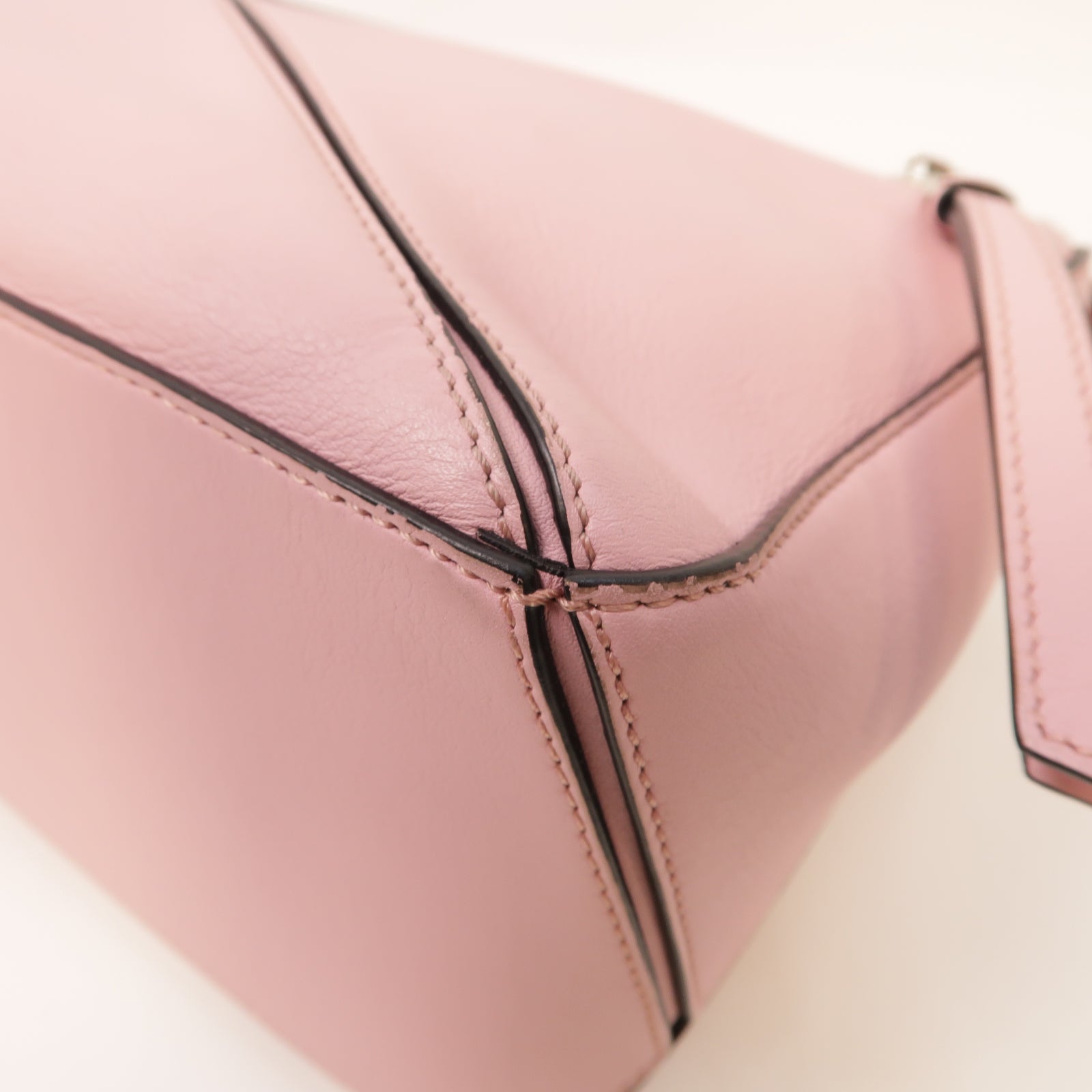 LOEWE 牛皮皮革Puzzle銀扣手挽肩背兩用袋粉紅色