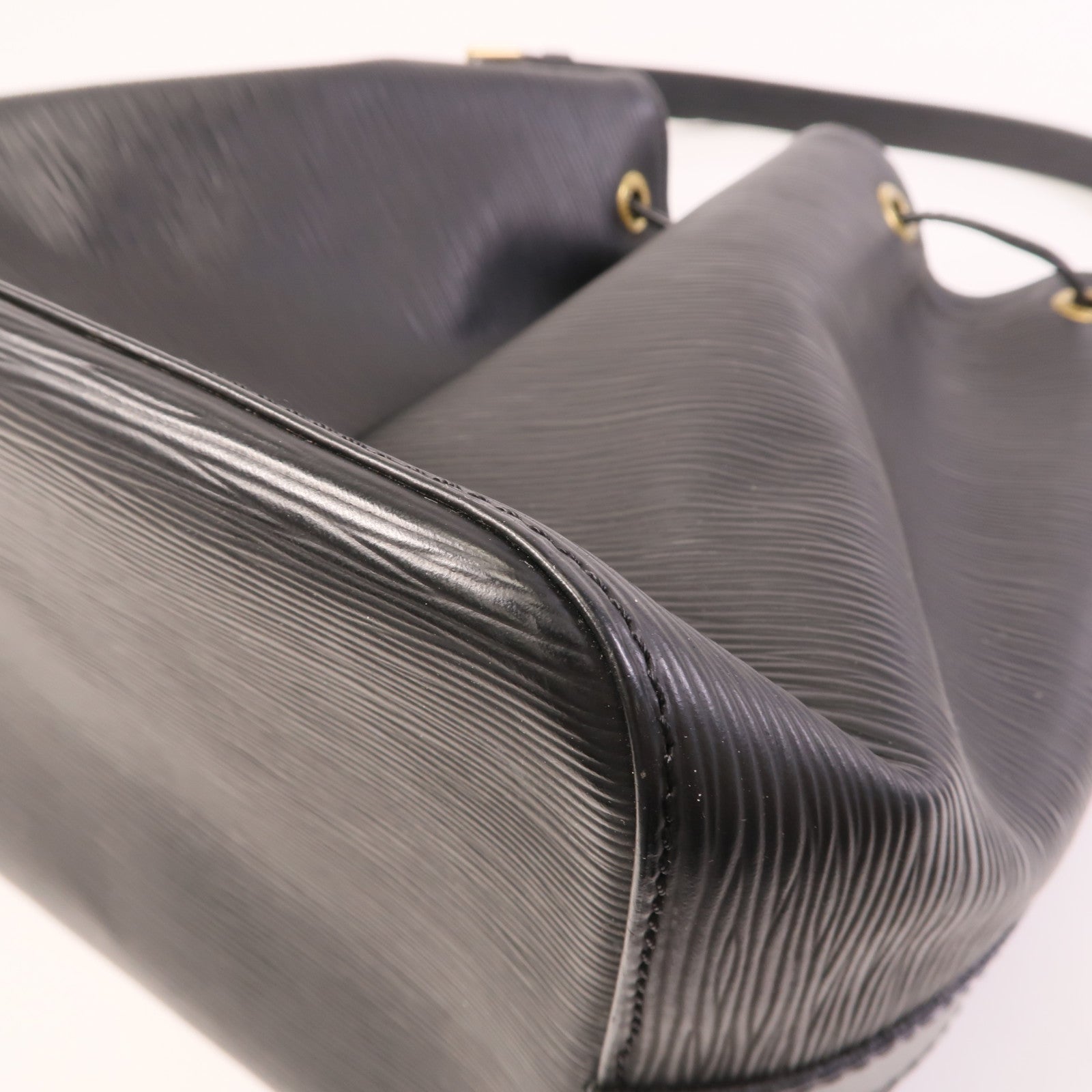 LOUIS VUITTON Epi Neo Bucket金扣肩背袋