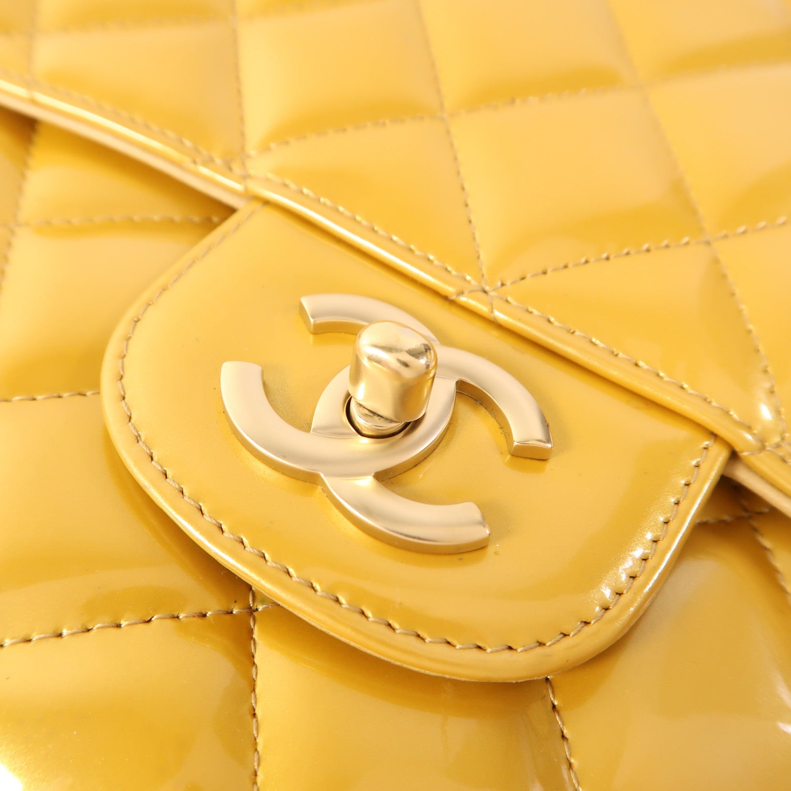 CHANEL 漆皮皮革Large Classic金扣鏈帶肩背袋