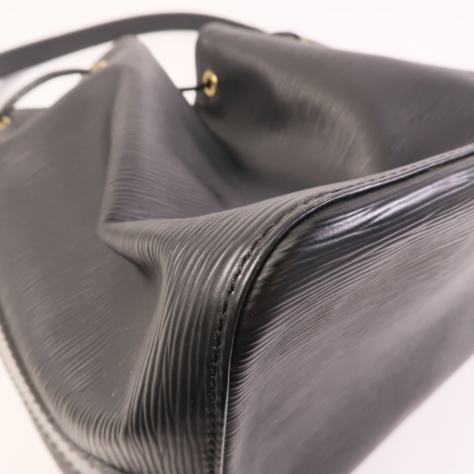 LOUIS VUITTON Epi Neo Bucket金扣肩背袋