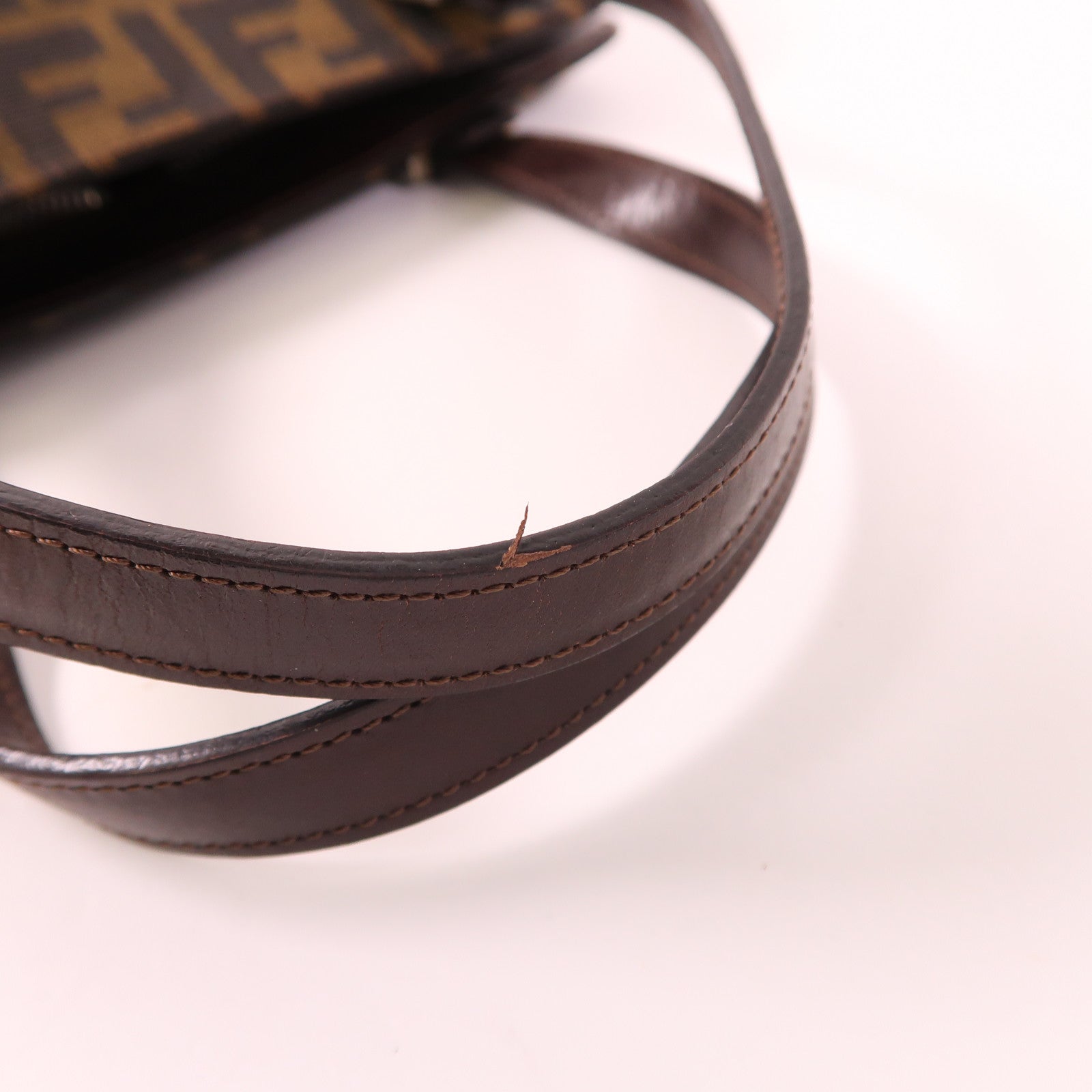 FENDI 帆布Hand Bag銀扣手挽袋