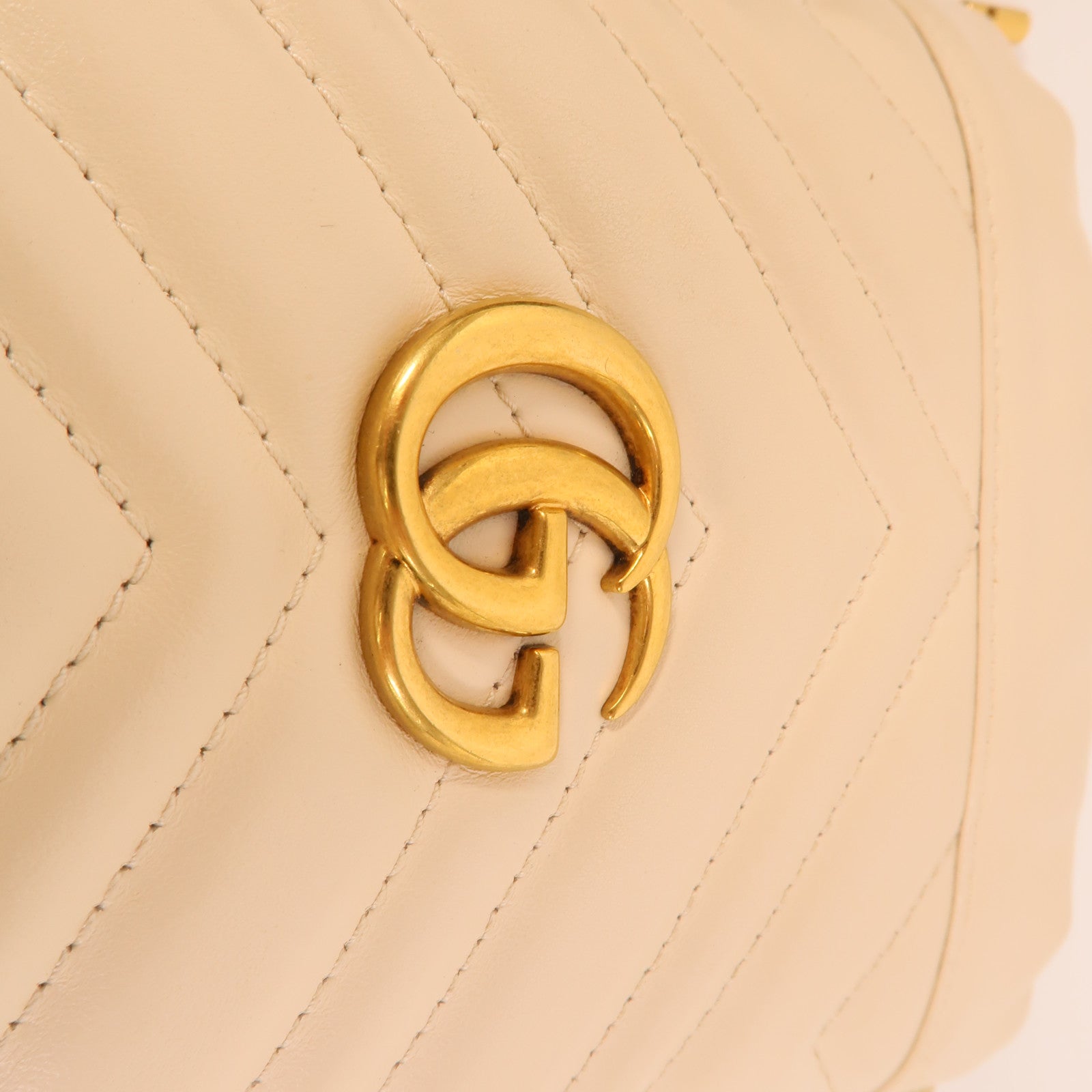 GUCCI 牛皮皮革GG Marmont Bucket鏈帶肩背袋