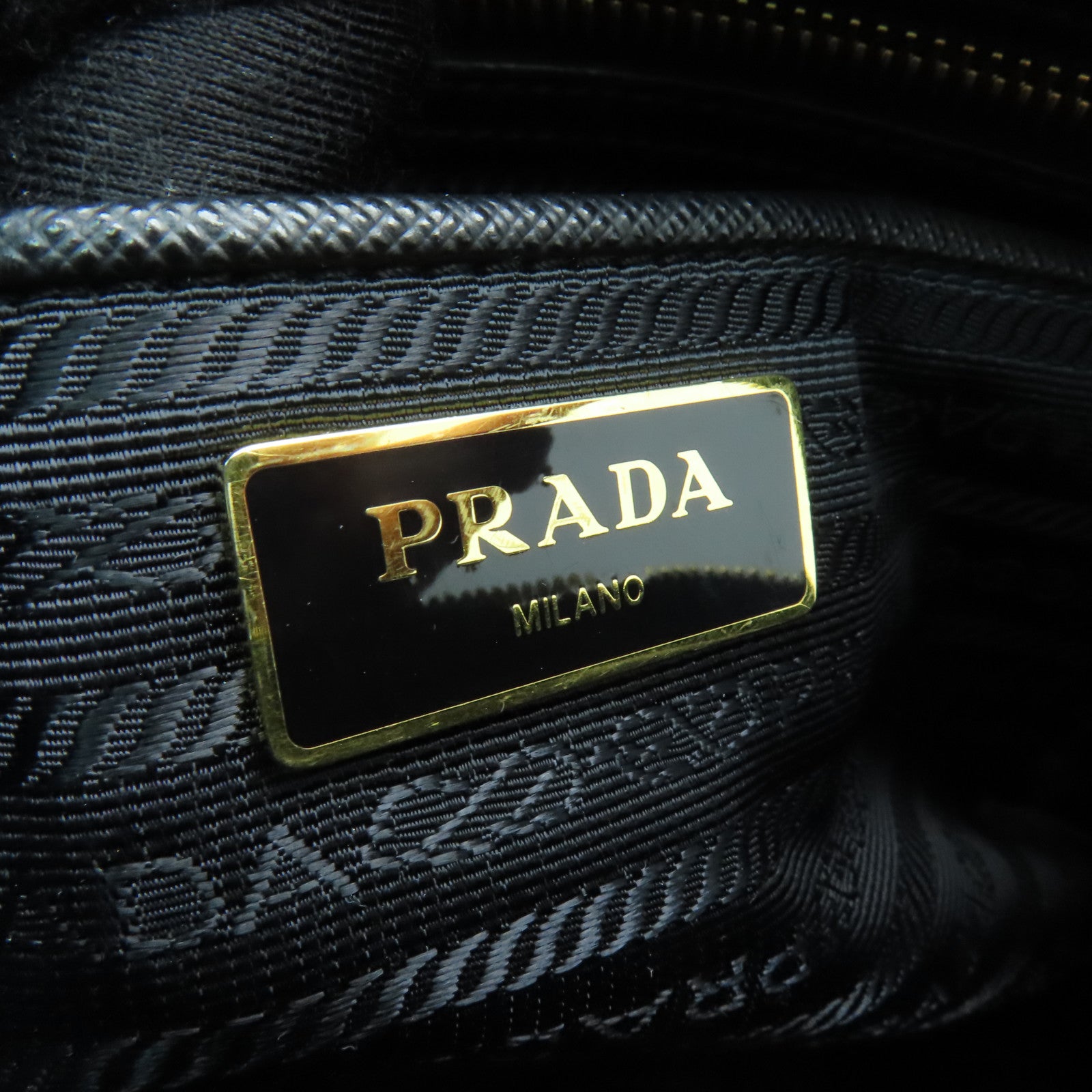PRADA 【激減優惠】尼龍/Saffiano皮革Shoulder Bag金扣肩背袋黑色