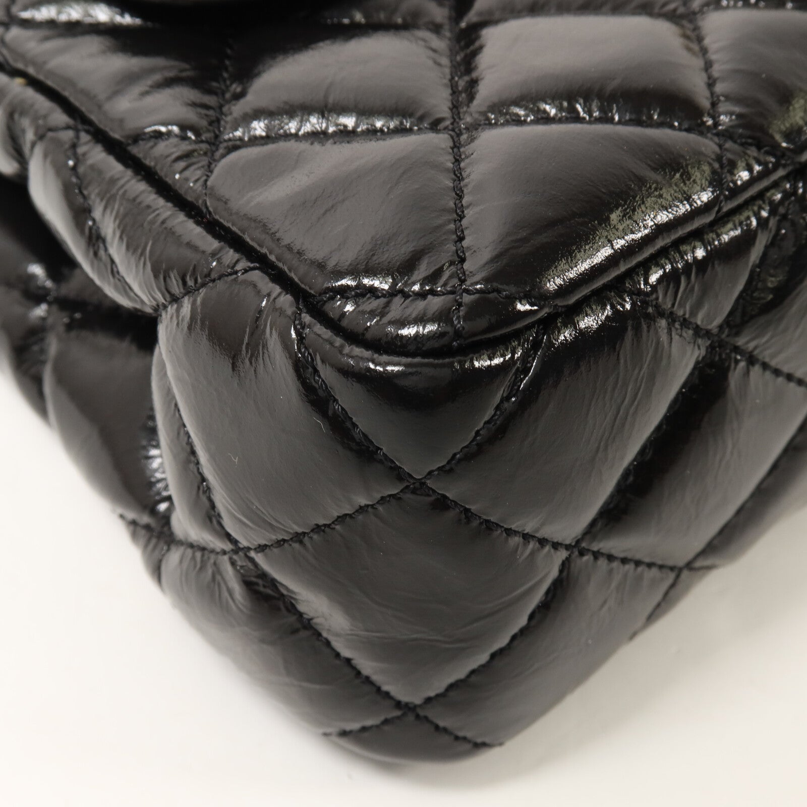 CHANEL 牛皮皮革Wavy CC Hobo Bag Small鏈帶肩背袋