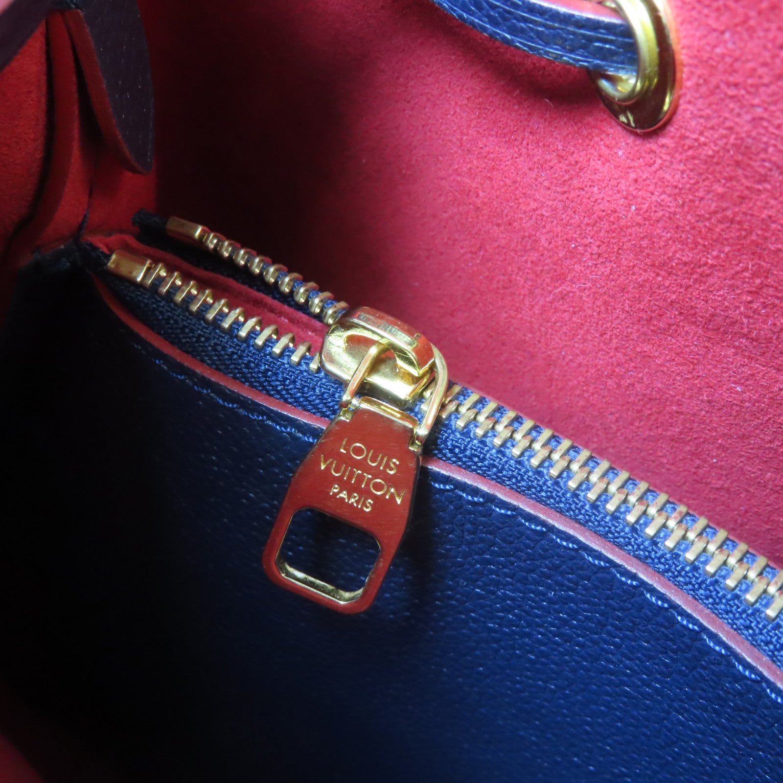 LOUIS VUITTON Monogram Empreinte Noe Noe MM金扣手挽肩背兩用袋深藍色
