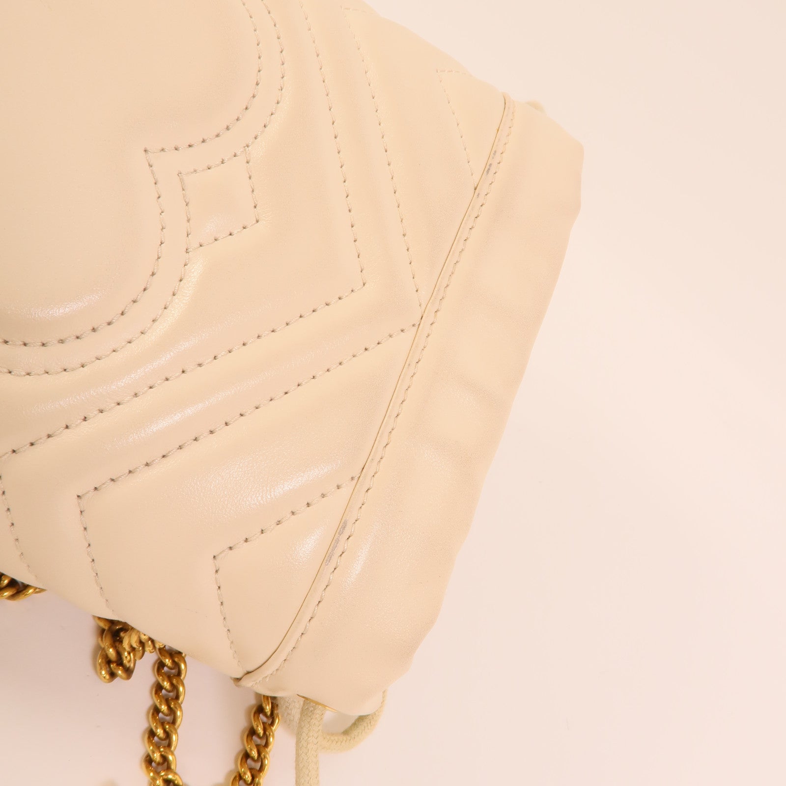 GUCCI 牛皮皮革GG Marmont Bucket鏈帶肩背袋