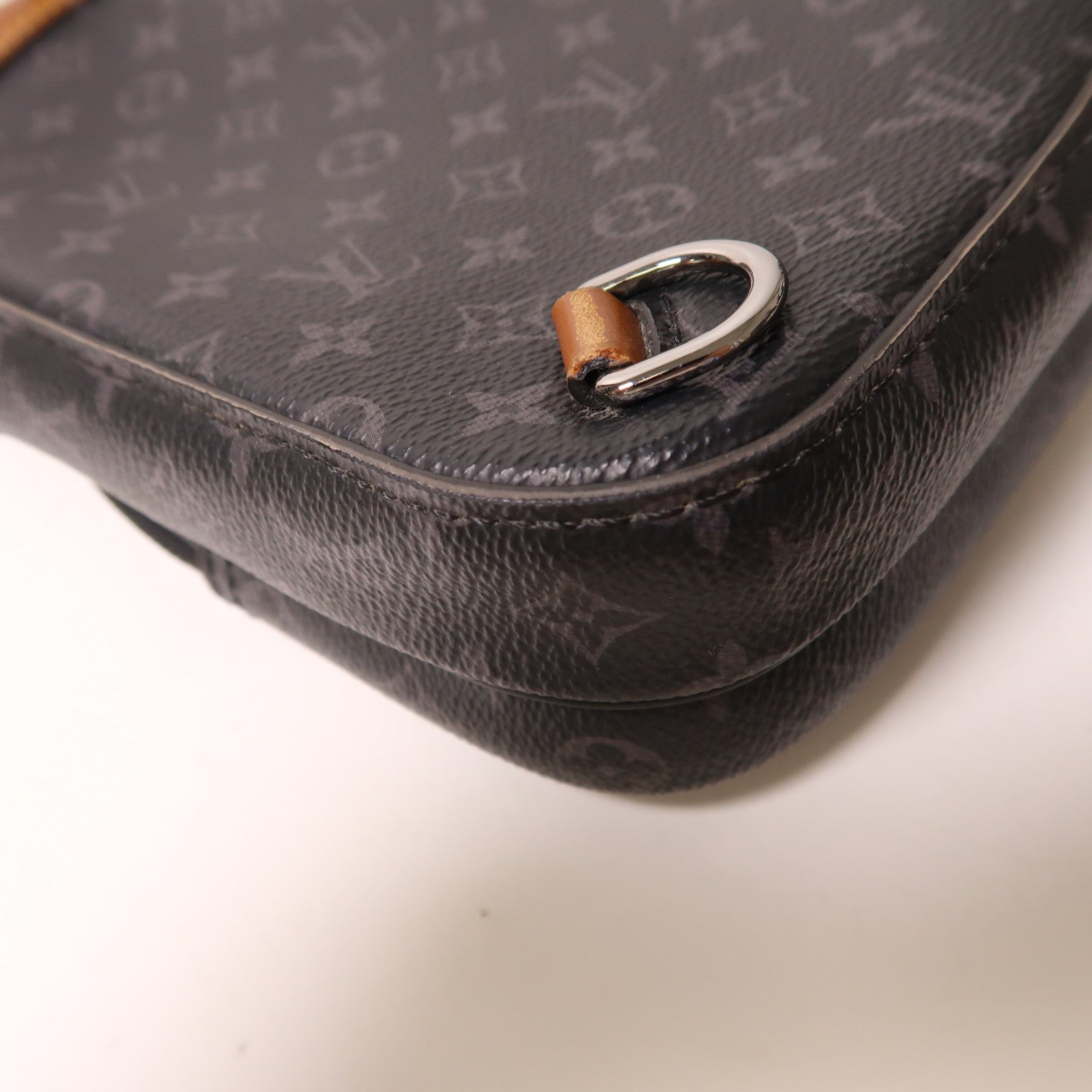 LOUIS VUITTON Monogram Eclipse Patchwork Amazon銀扣斜孭袋
