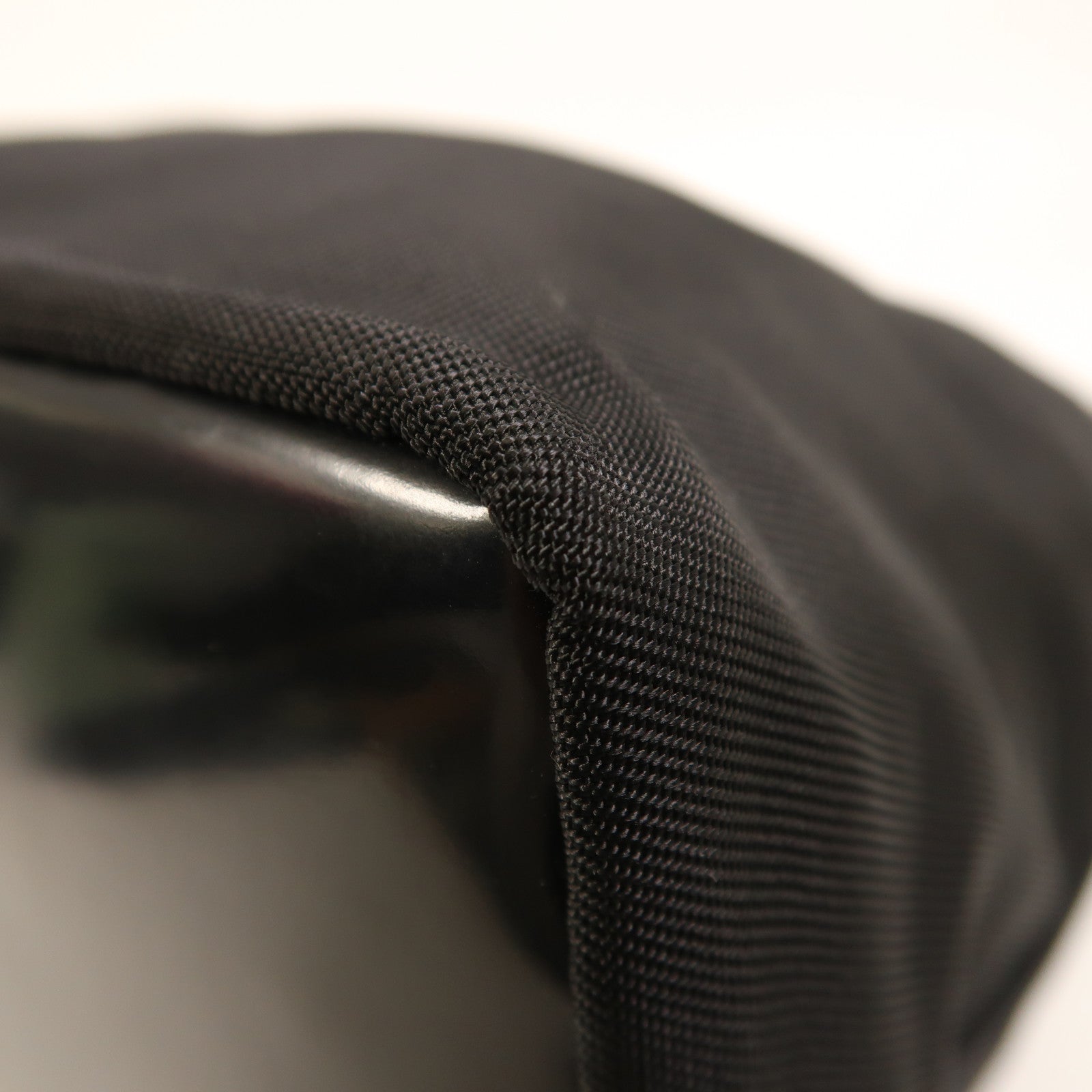 GUCCI 尼龍/漆皮皮革Shoulder Bag銀扣肩背袋