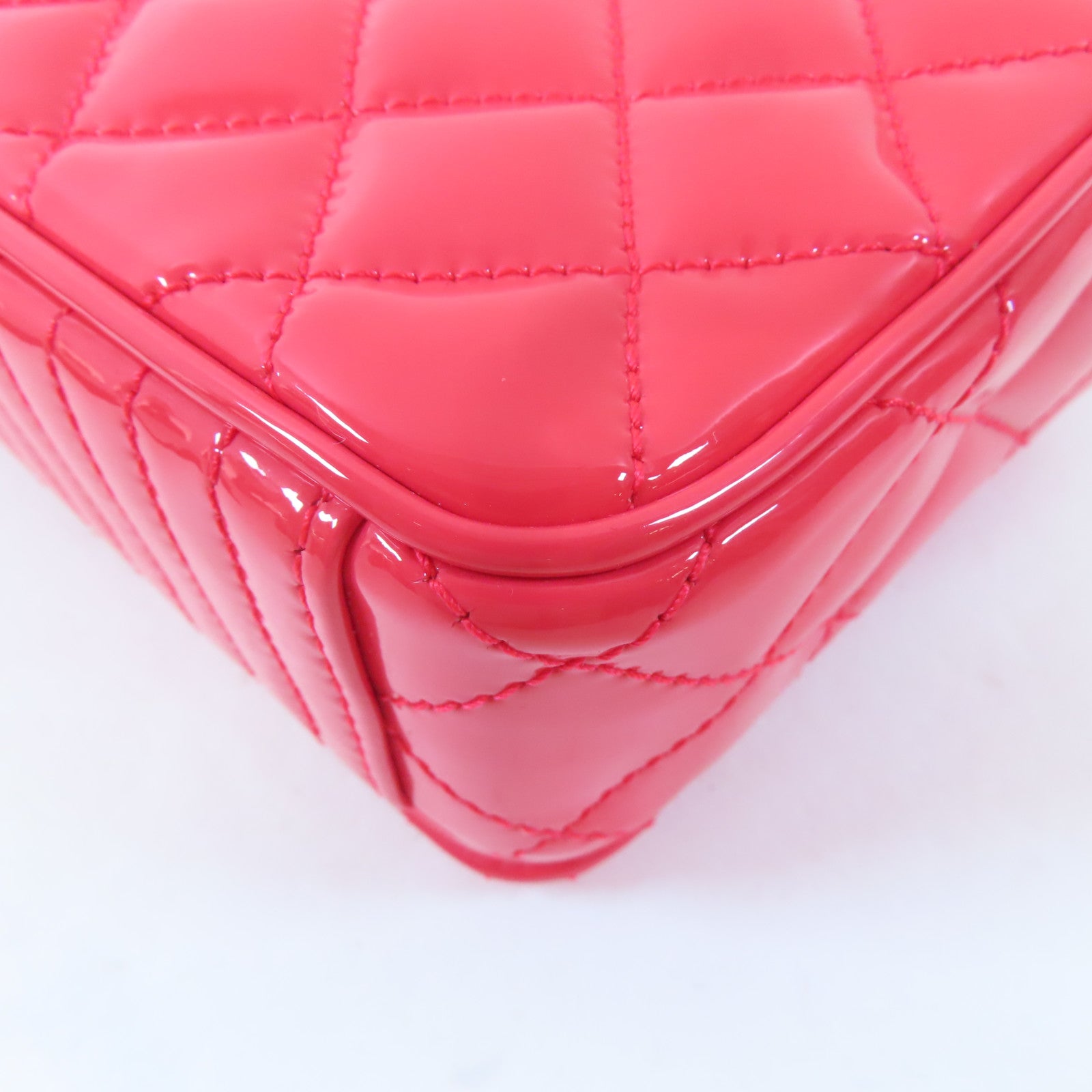 CHANEL 【激減優惠】漆皮皮革Chain Shoulder銀扣鏈帶肩背袋紅色