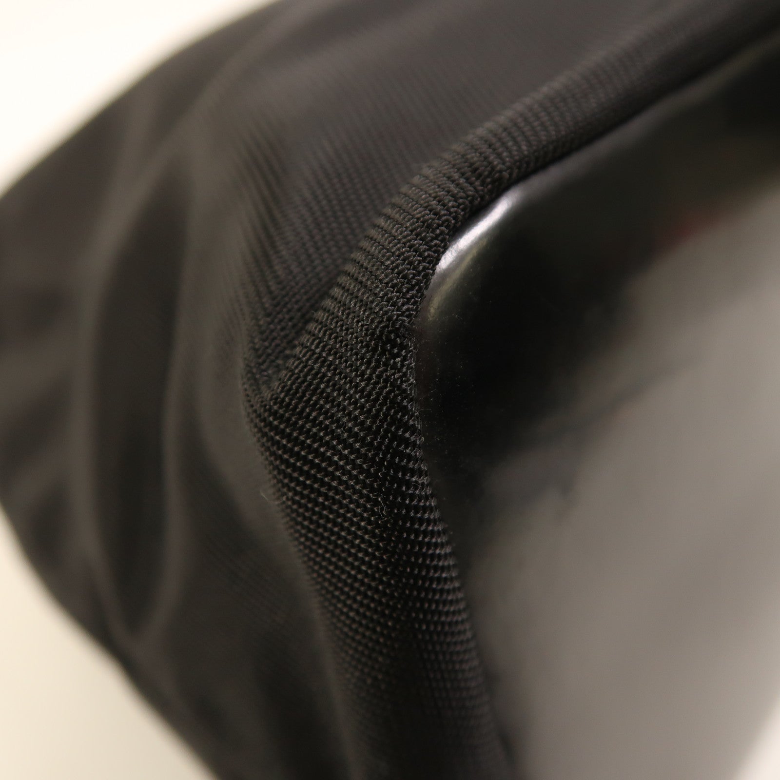 GUCCI 尼龍/漆皮皮革Shoulder Bag銀扣肩背袋