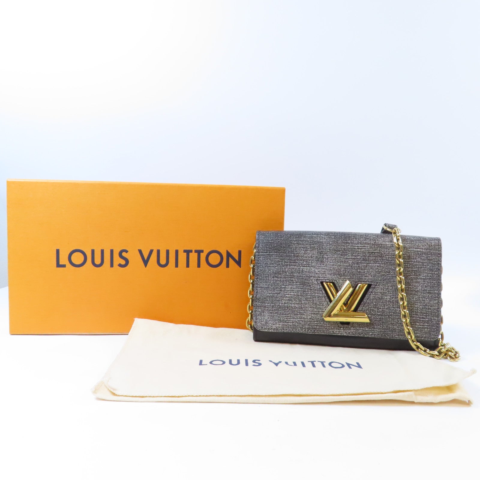 LOUIS VUITTON Epi Pouch Wallet金扣鏈帶肩背袋黑色/灰色