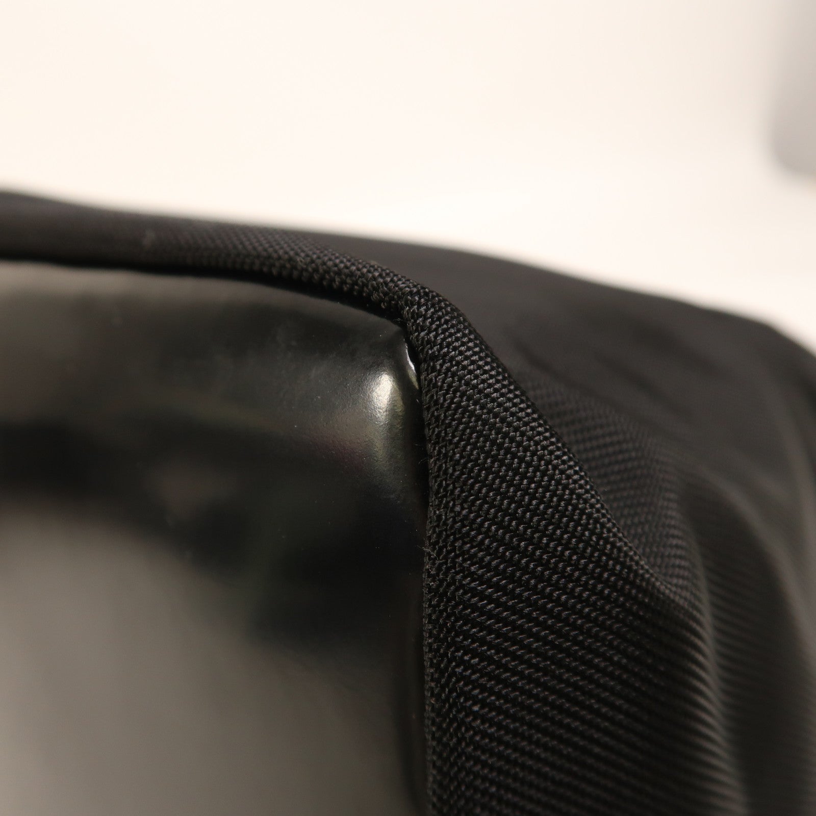 GUCCI 尼龍/漆皮皮革Shoulder Bag銀扣肩背袋