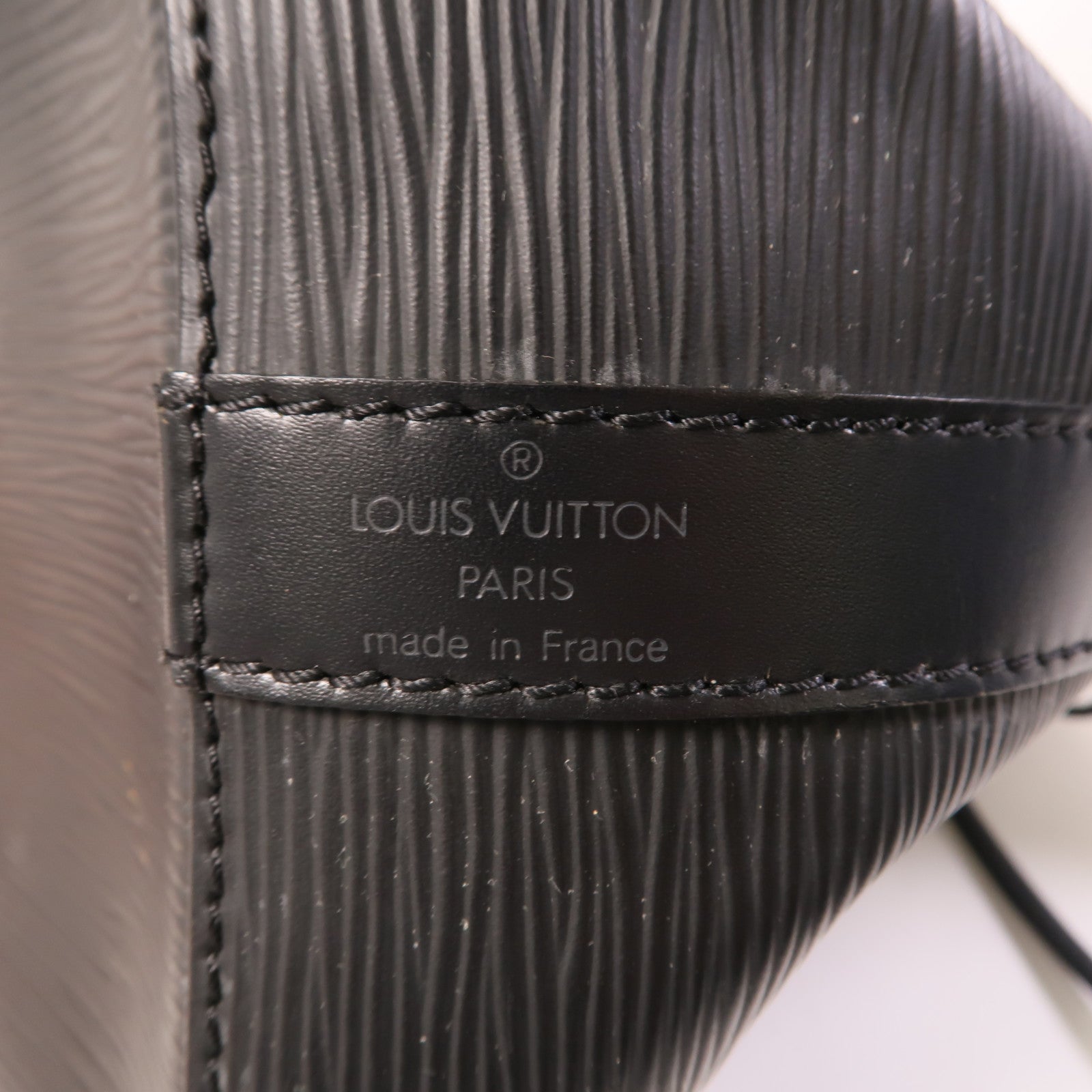 LOUIS VUITTON Epi Neo Bucket金扣肩背袋