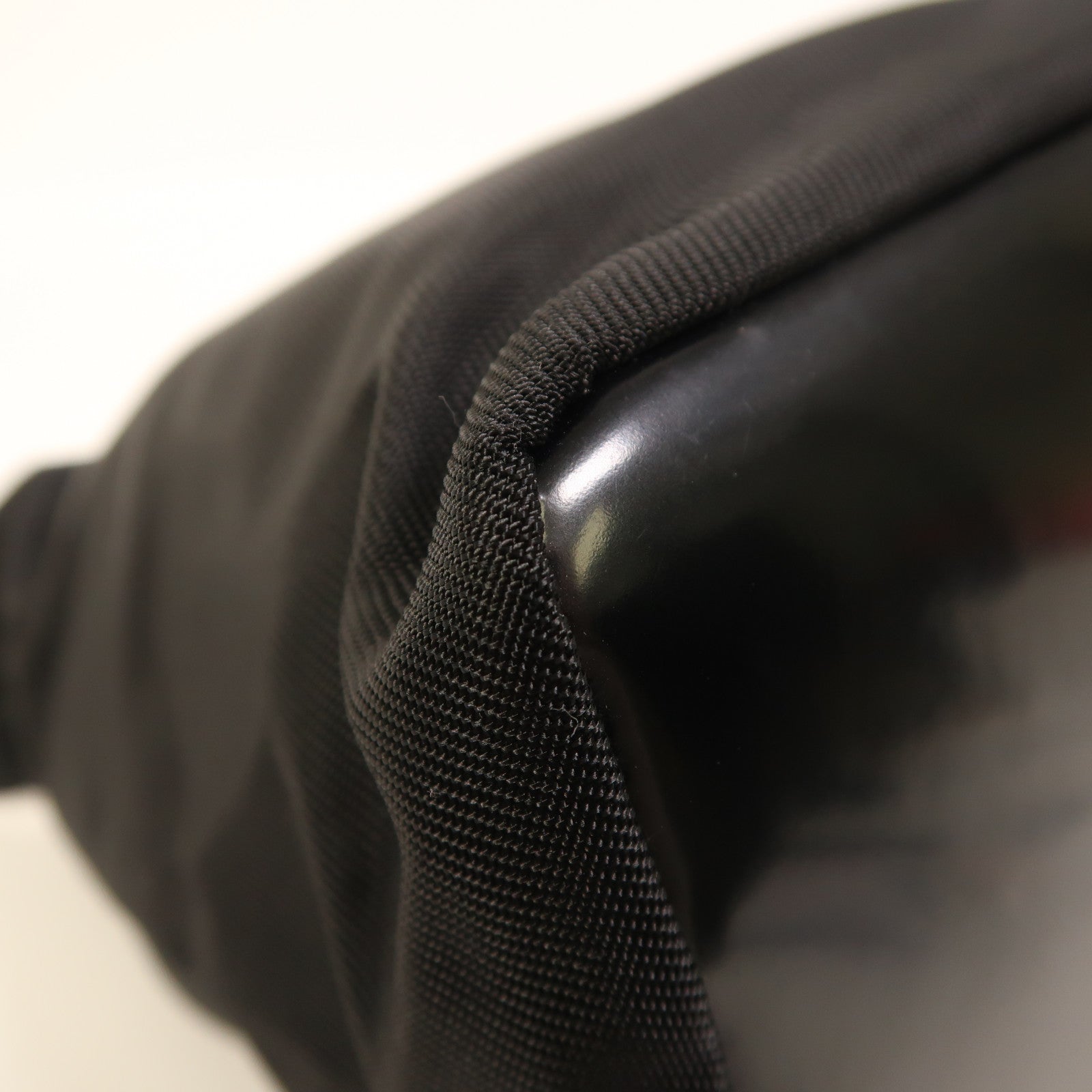 GUCCI 尼龍/漆皮皮革Shoulder Bag銀扣肩背袋