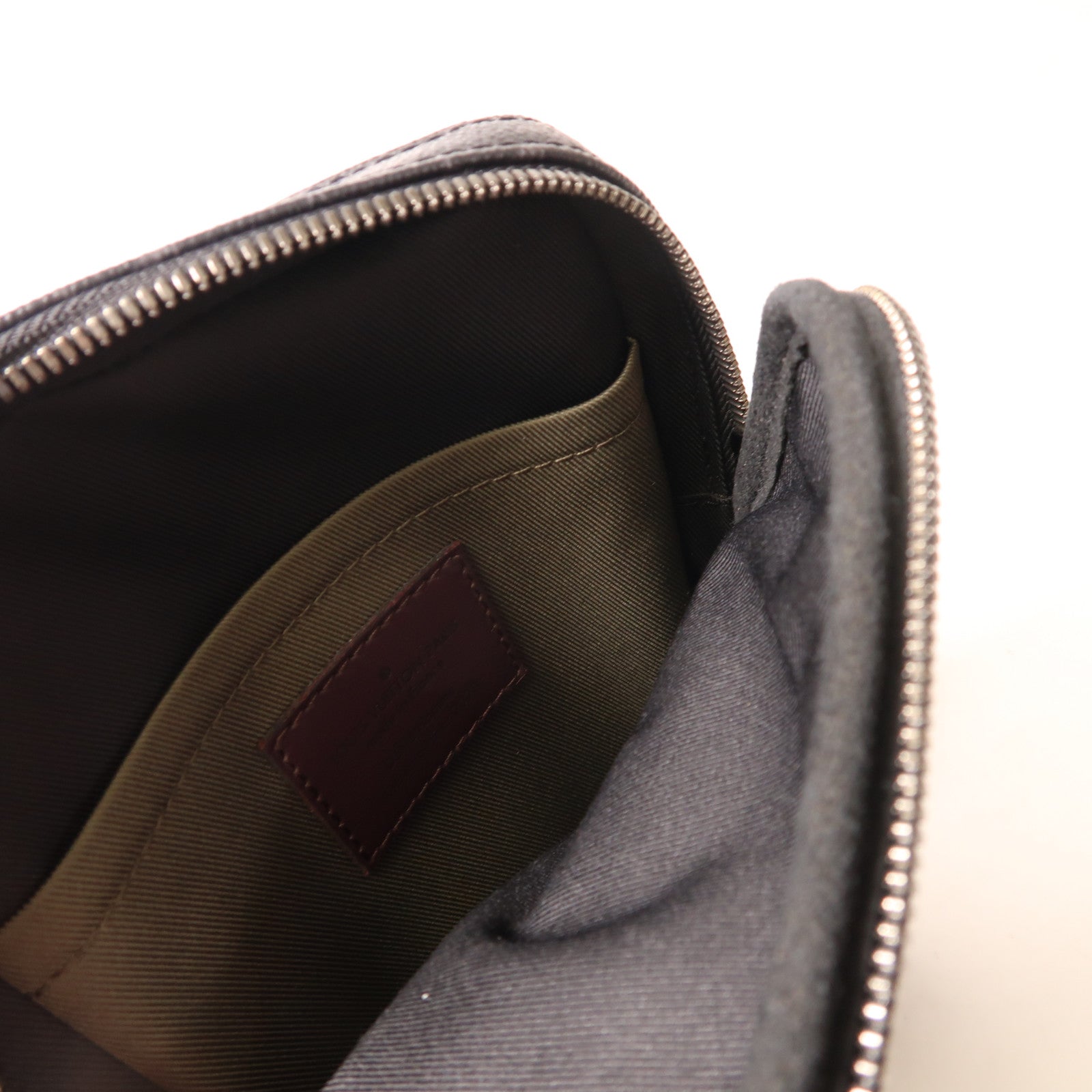 LOUIS VUITTON Monogram Eclipse Patchwork Amazon銀扣斜孭袋