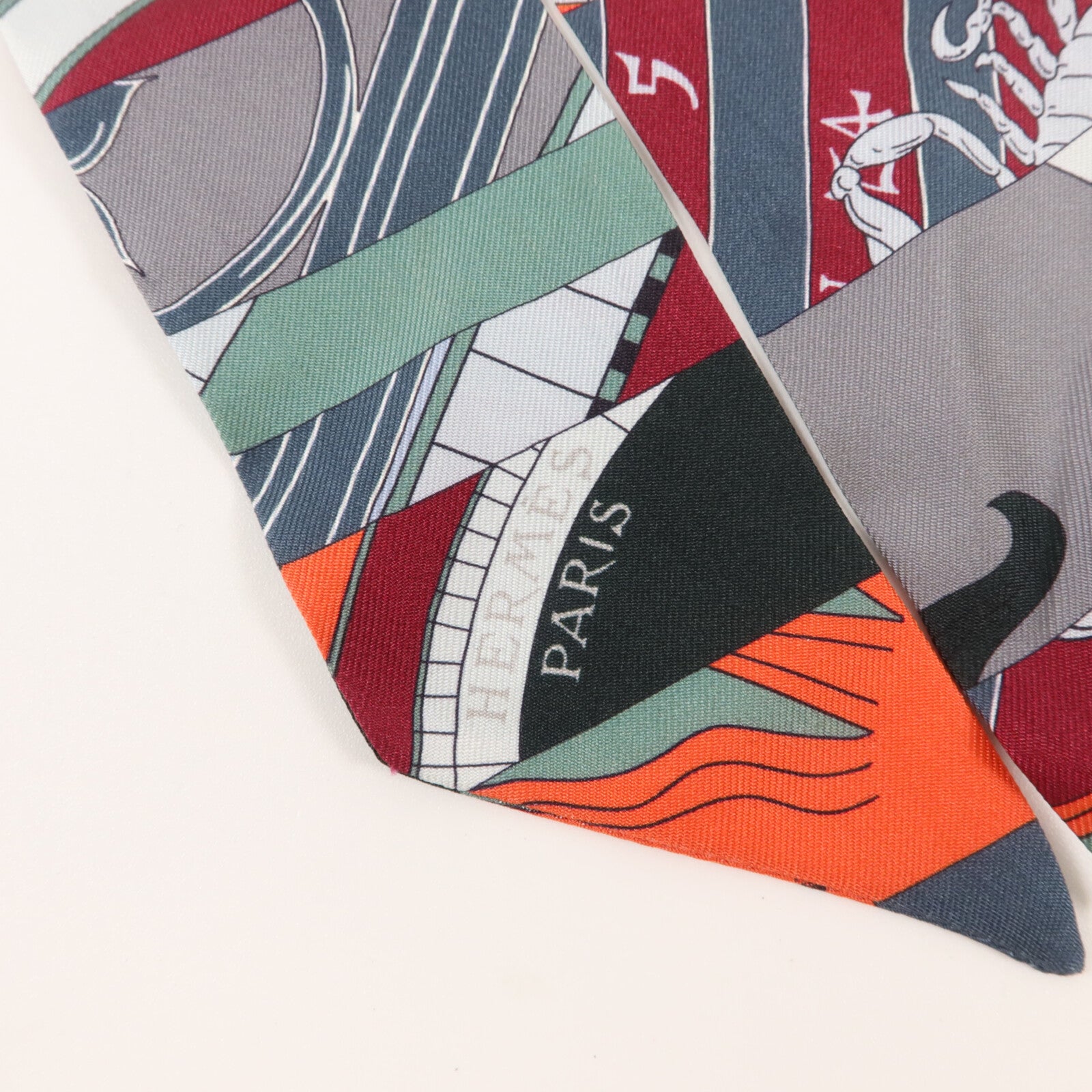 HERMES 絲質Twilly絲巾