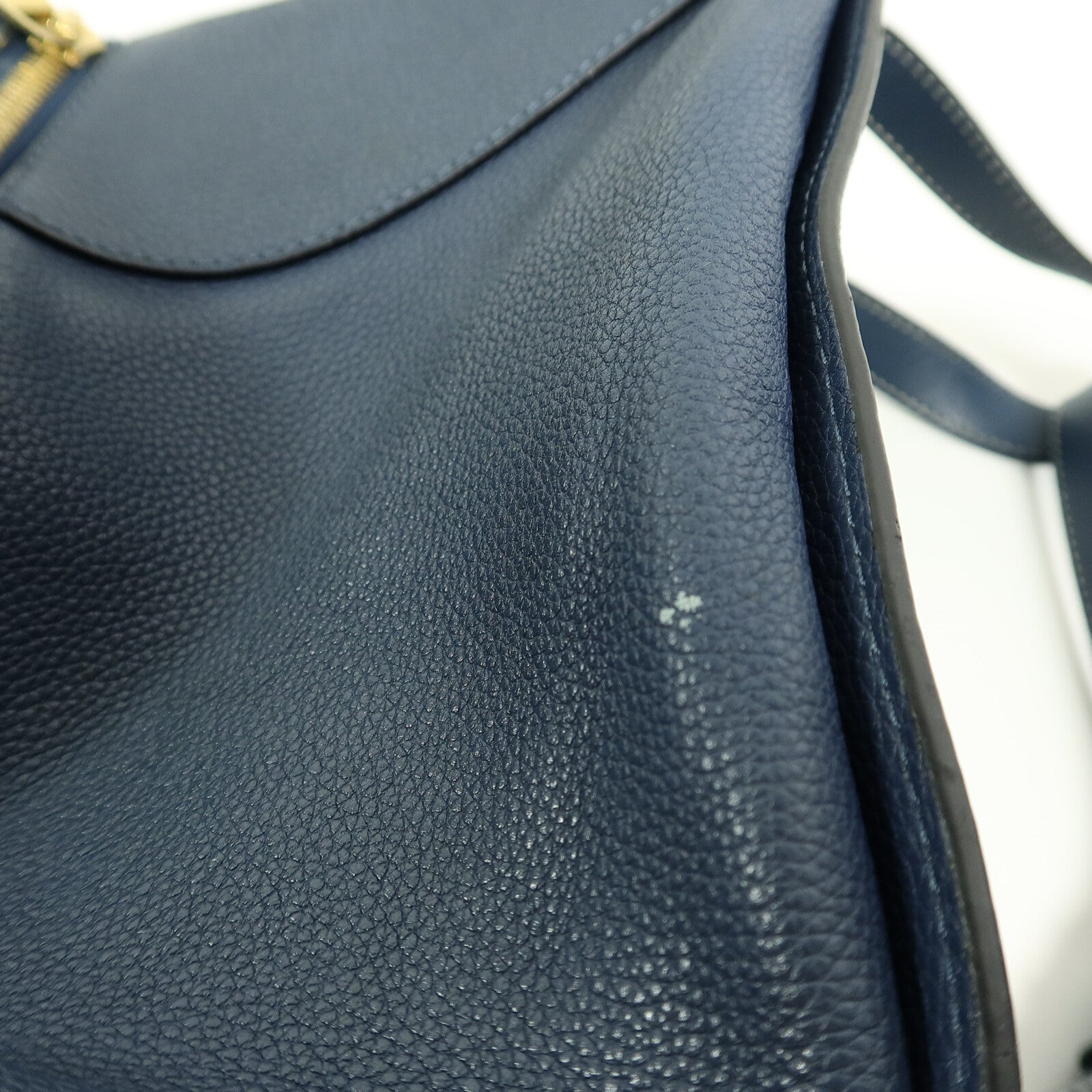 LOEWE 牛皮皮革Hammock Medium肩背袋