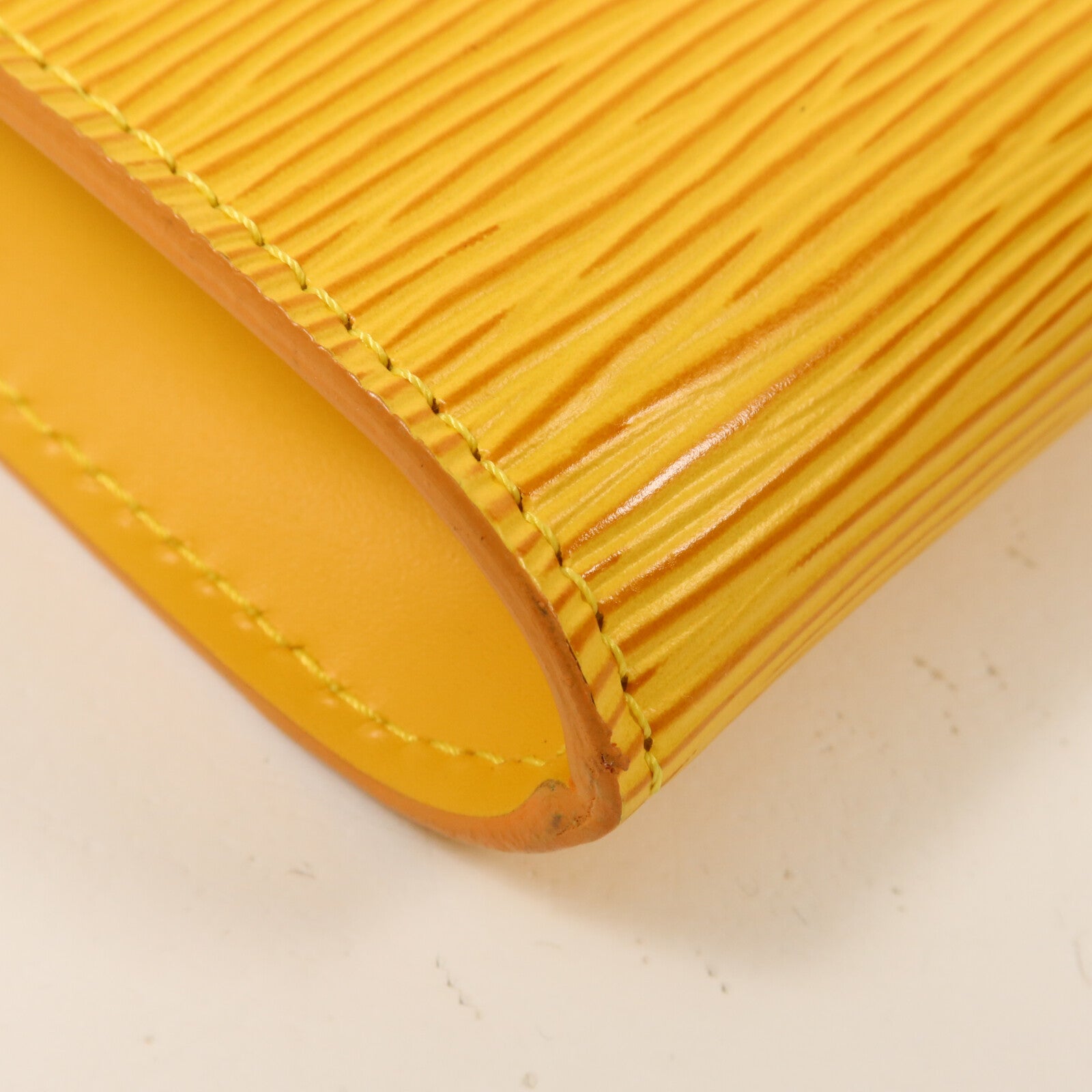 LOUIS VUITTON Epi Pochette Accessoires Pouch手挽袋