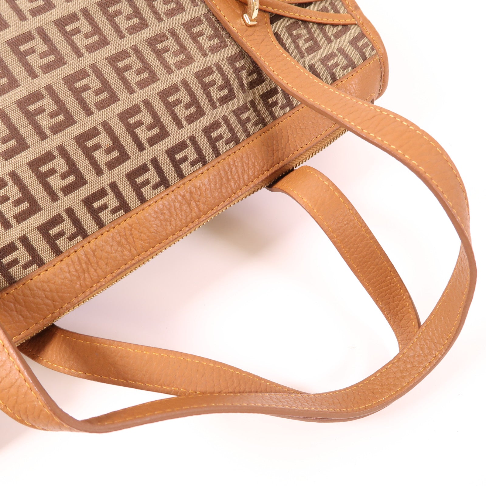 FENDI 帆布Hand Bag金扣手挽袋