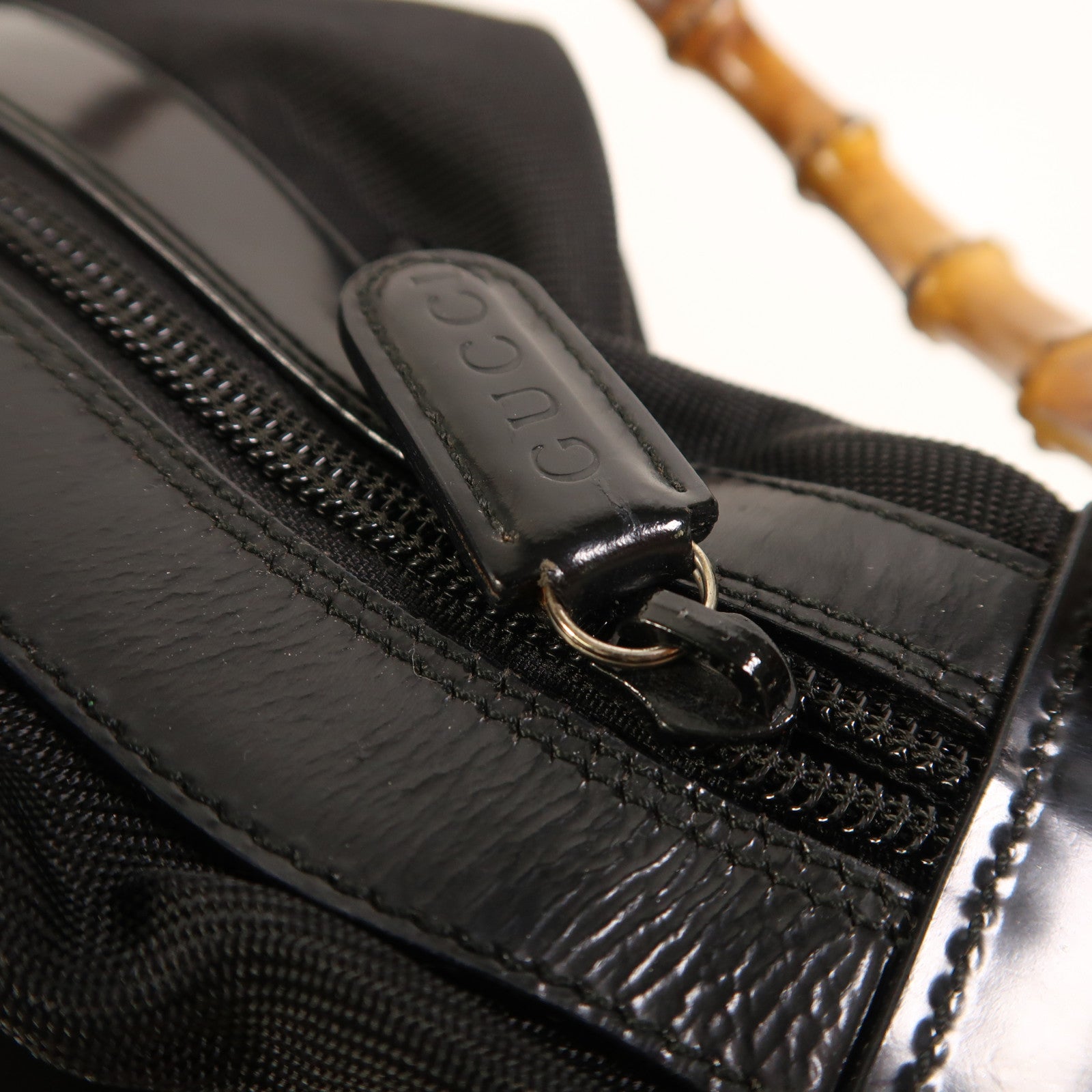 GUCCI 尼龍/漆皮皮革Shoulder Bag銀扣肩背袋