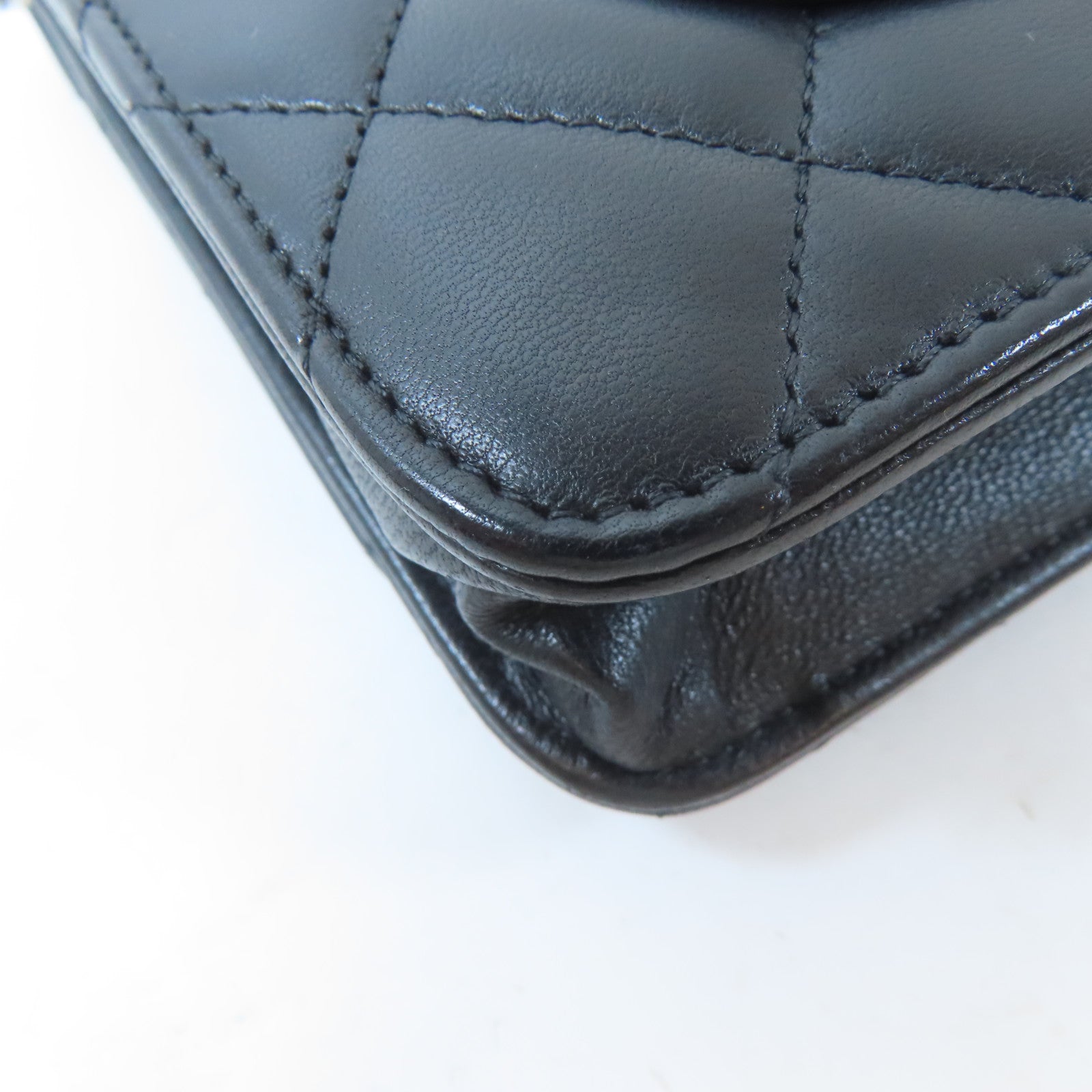 CHANEL 菱格羊皮皮革WOC Wallet On Chain銀扣鏈帶肩背袋黑色