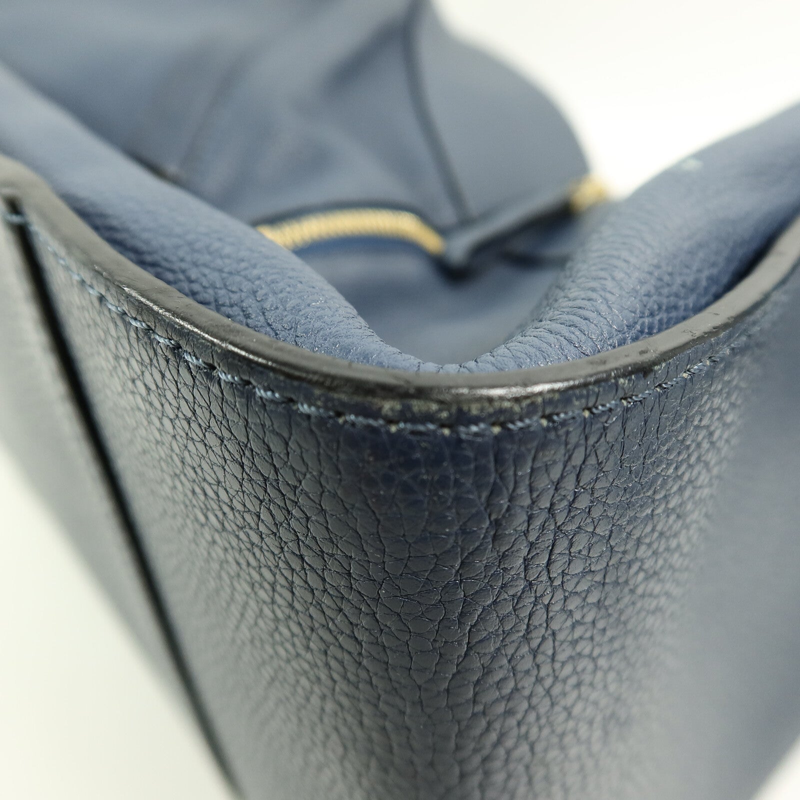 LOEWE 牛皮皮革Hammock Medium肩背袋