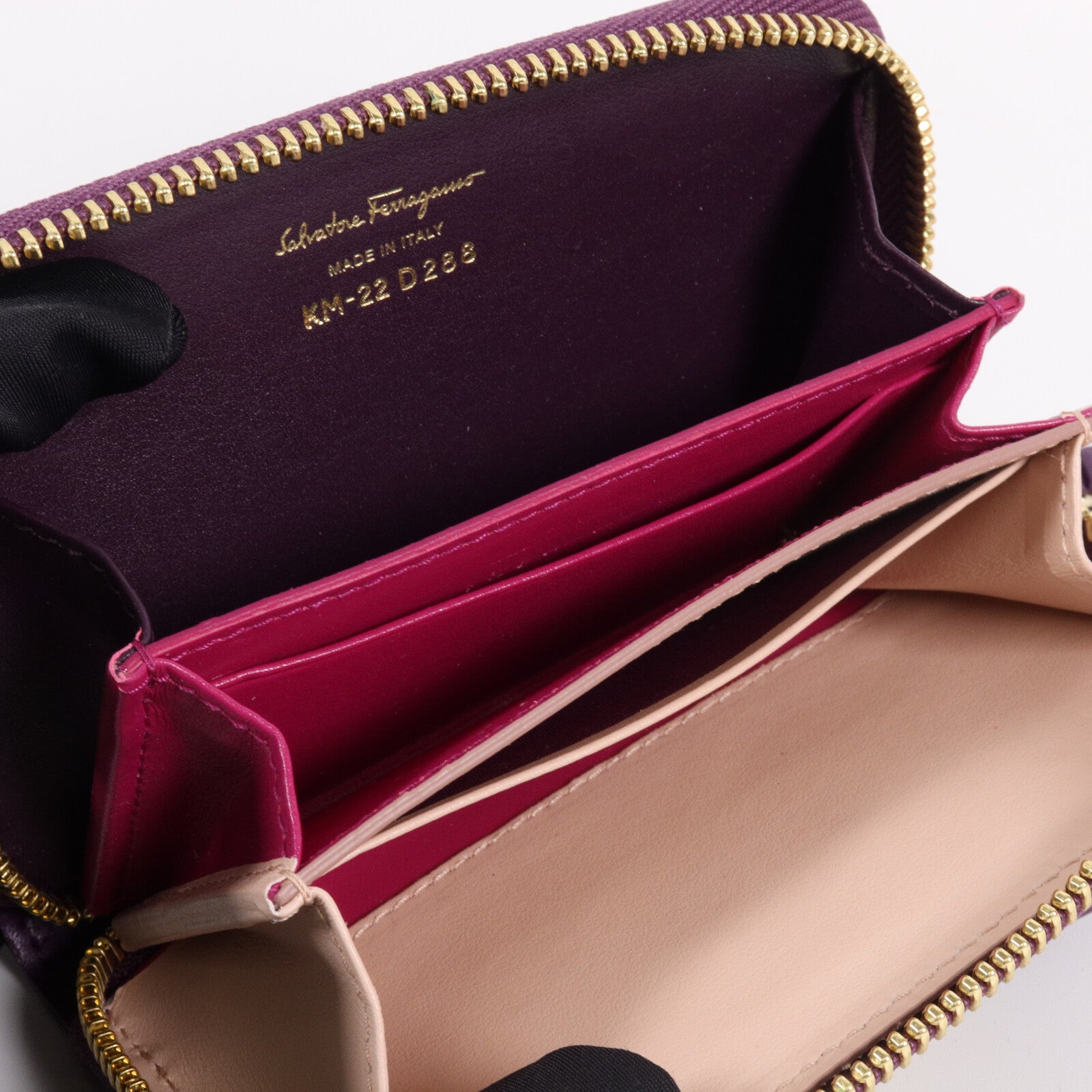 Salvatore Ferragamo 牛皮皮革Vara Bow Coin Purse零錢包/卡片套