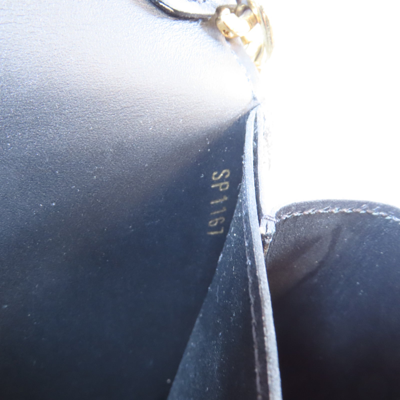 LOUIS VUITTON Epi Pouch Wallet金扣鏈帶肩背袋黑色/灰色