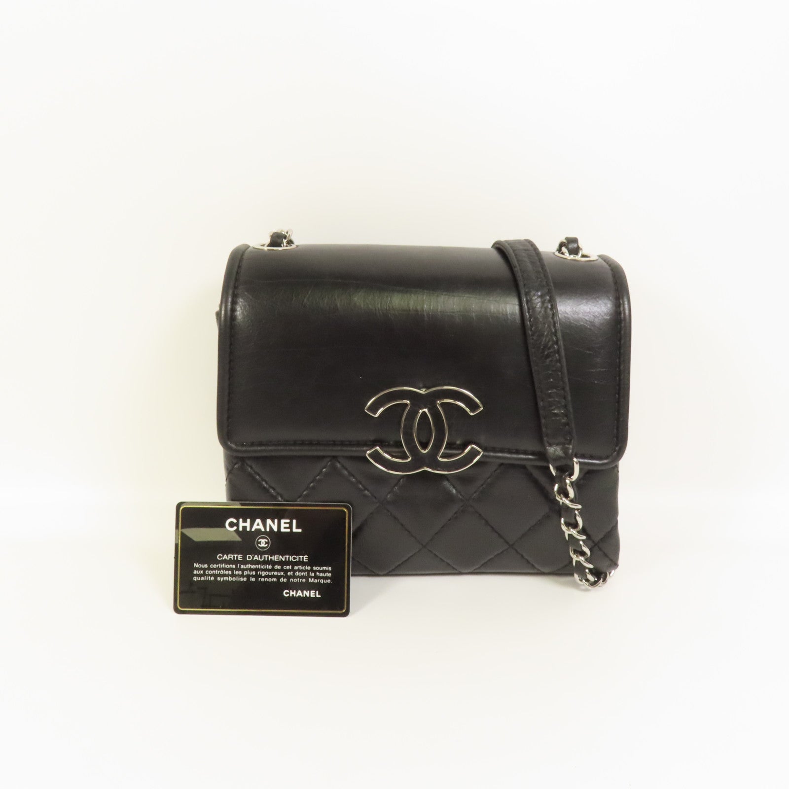 CHANEL 牛皮皮革Chain Shoulder銀扣肩背袋