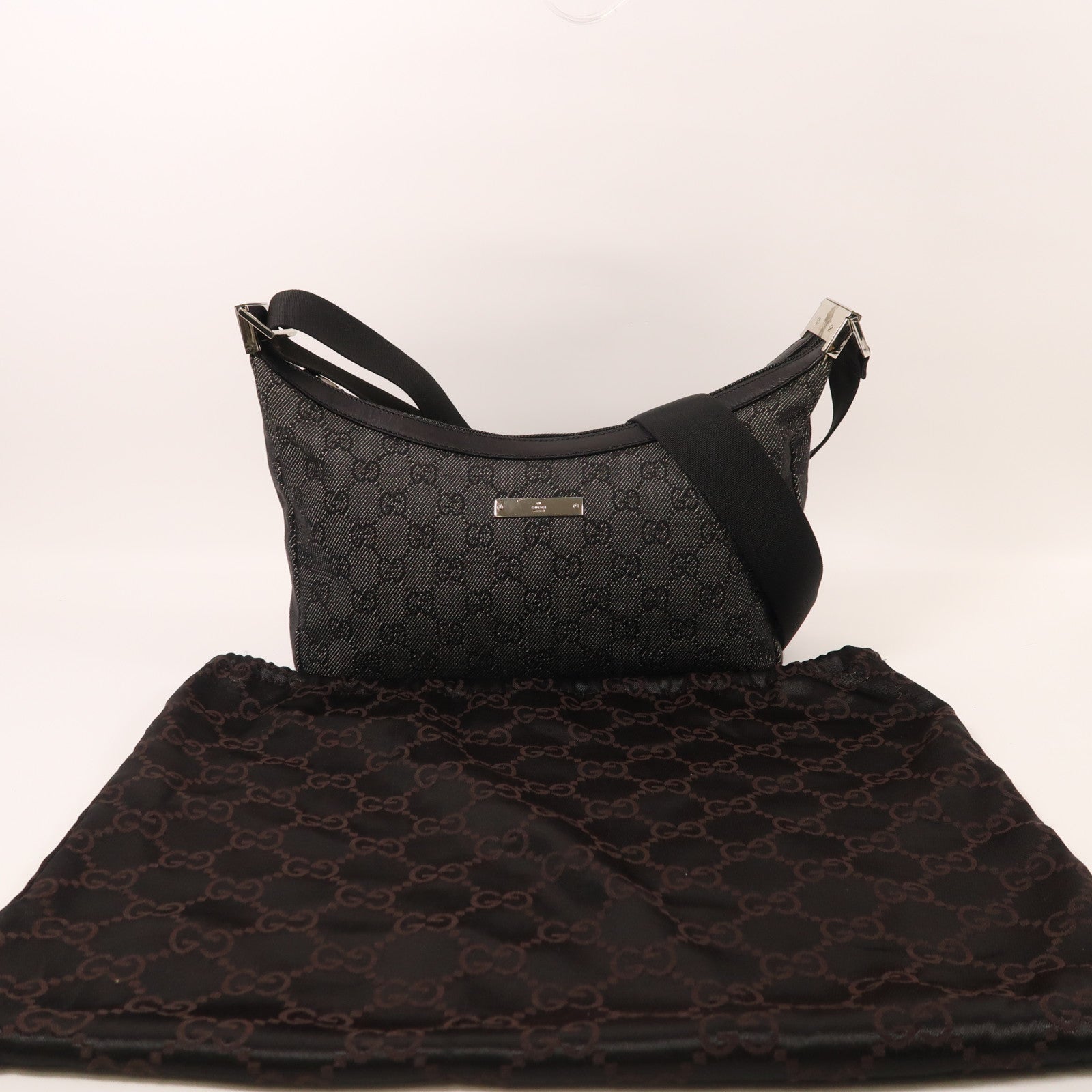 GUCCI 帆布Shoulder Bag銀扣肩背袋