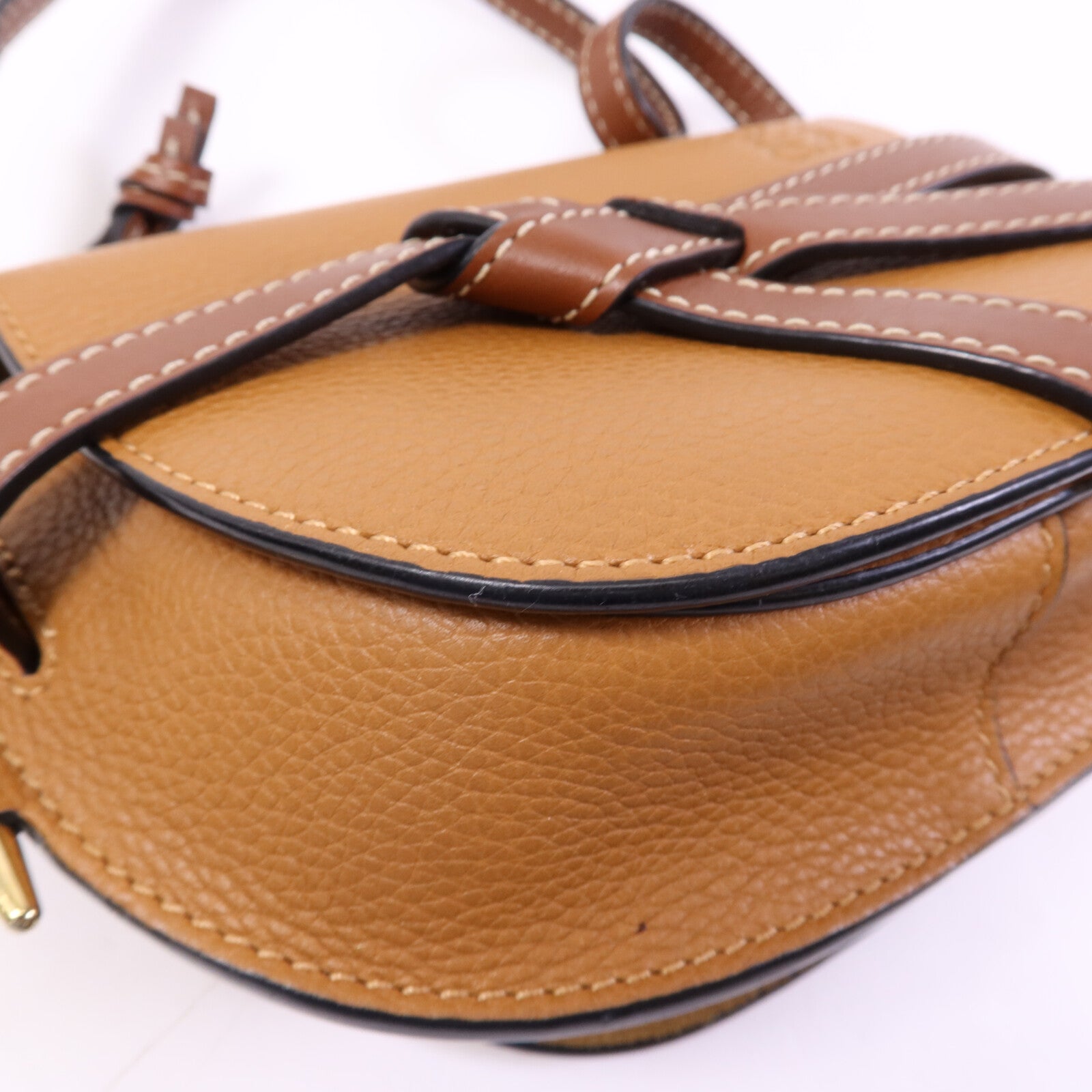 LOEWE 牛皮皮革Mini Gate金扣肩背袋