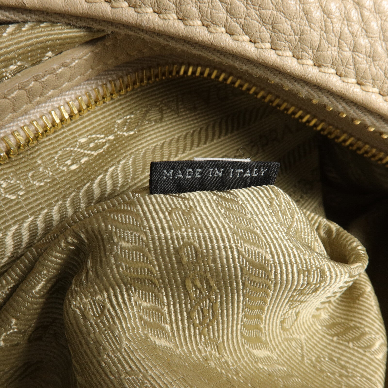 PRADA 牛皮皮革Vitello Daino Hobo Bag肩背袋
