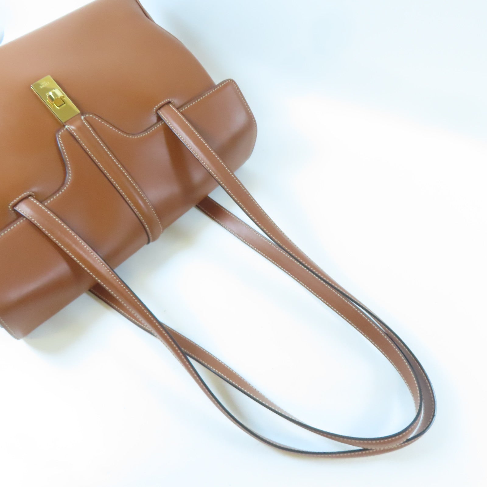CELINE 牛皮皮革Soft 16 Small金扣肩背袋啡色