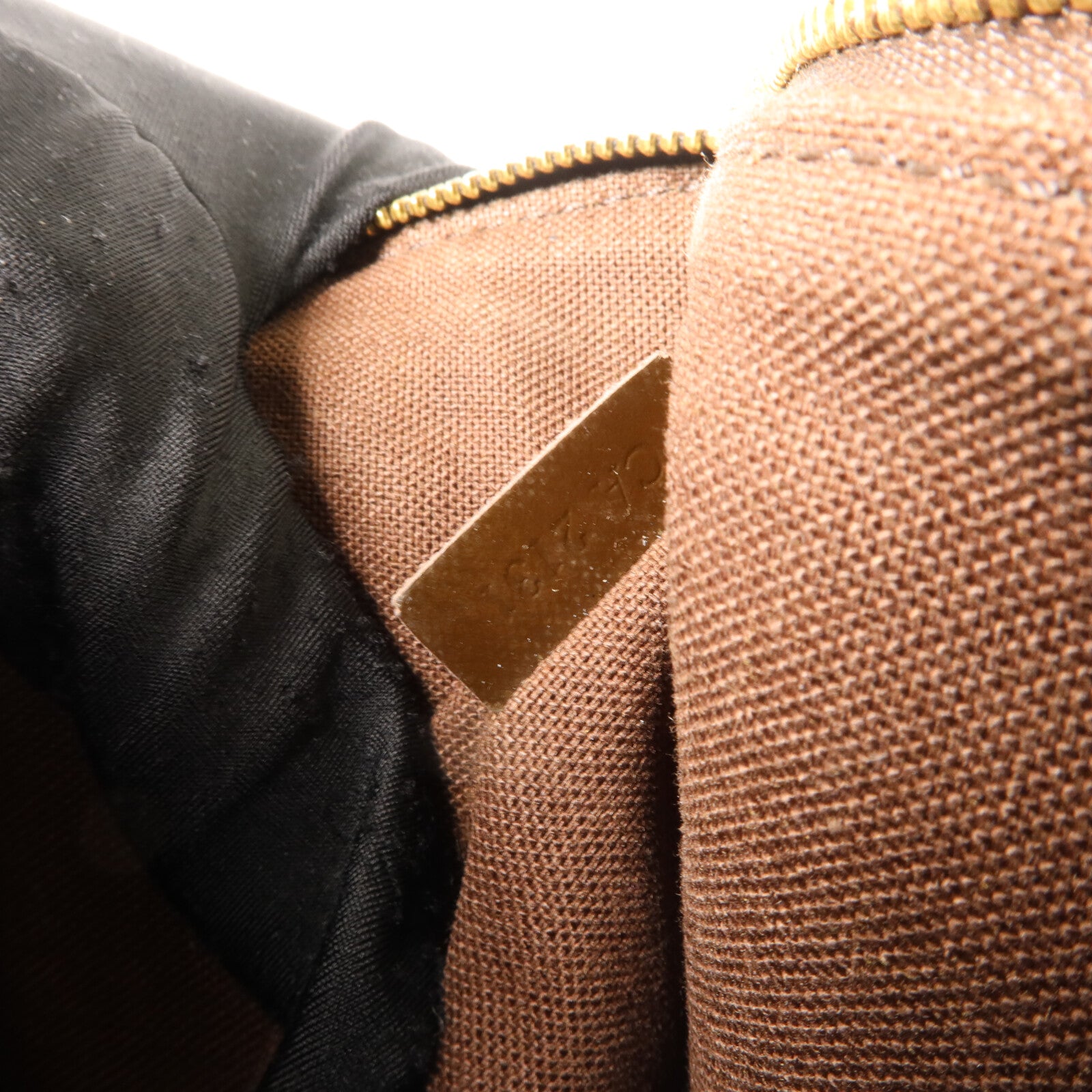 LOUIS VUITTON Damier Beaubourg金扣肩背袋棕色