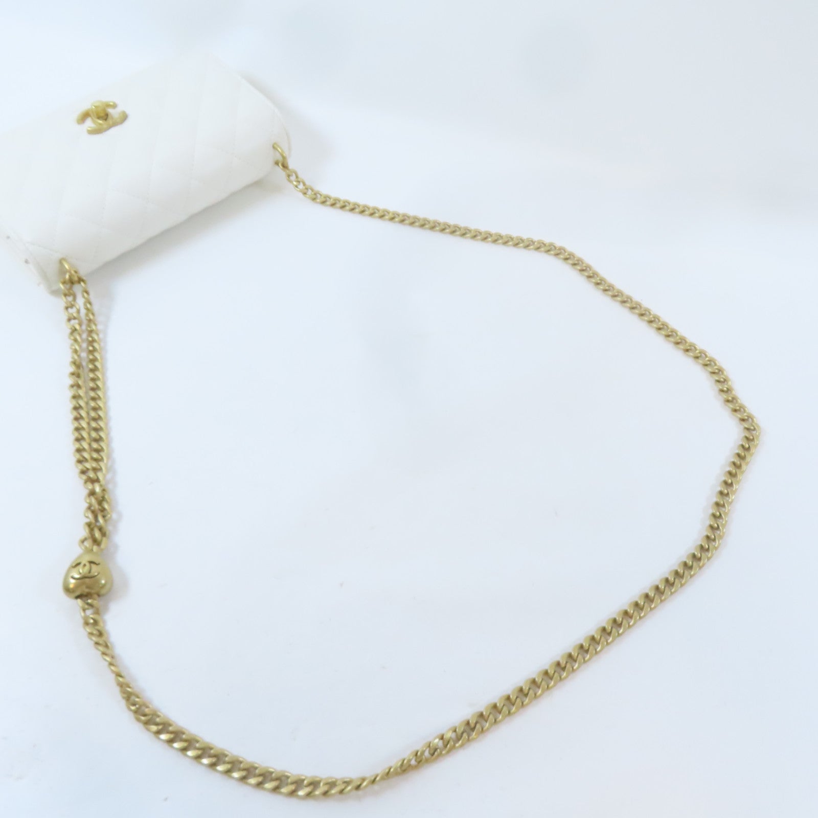 CHANEL 【激減優惠】菱格牛皮皮革WOC Wallet On Chain金扣鏈帶肩背袋白色