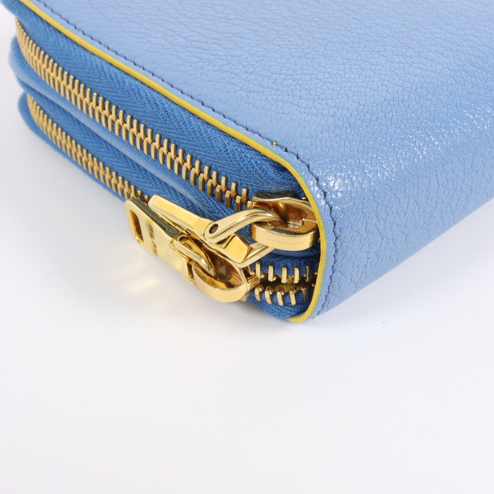Miu Miu 牛皮皮革Zipper Long Wallet長錢包