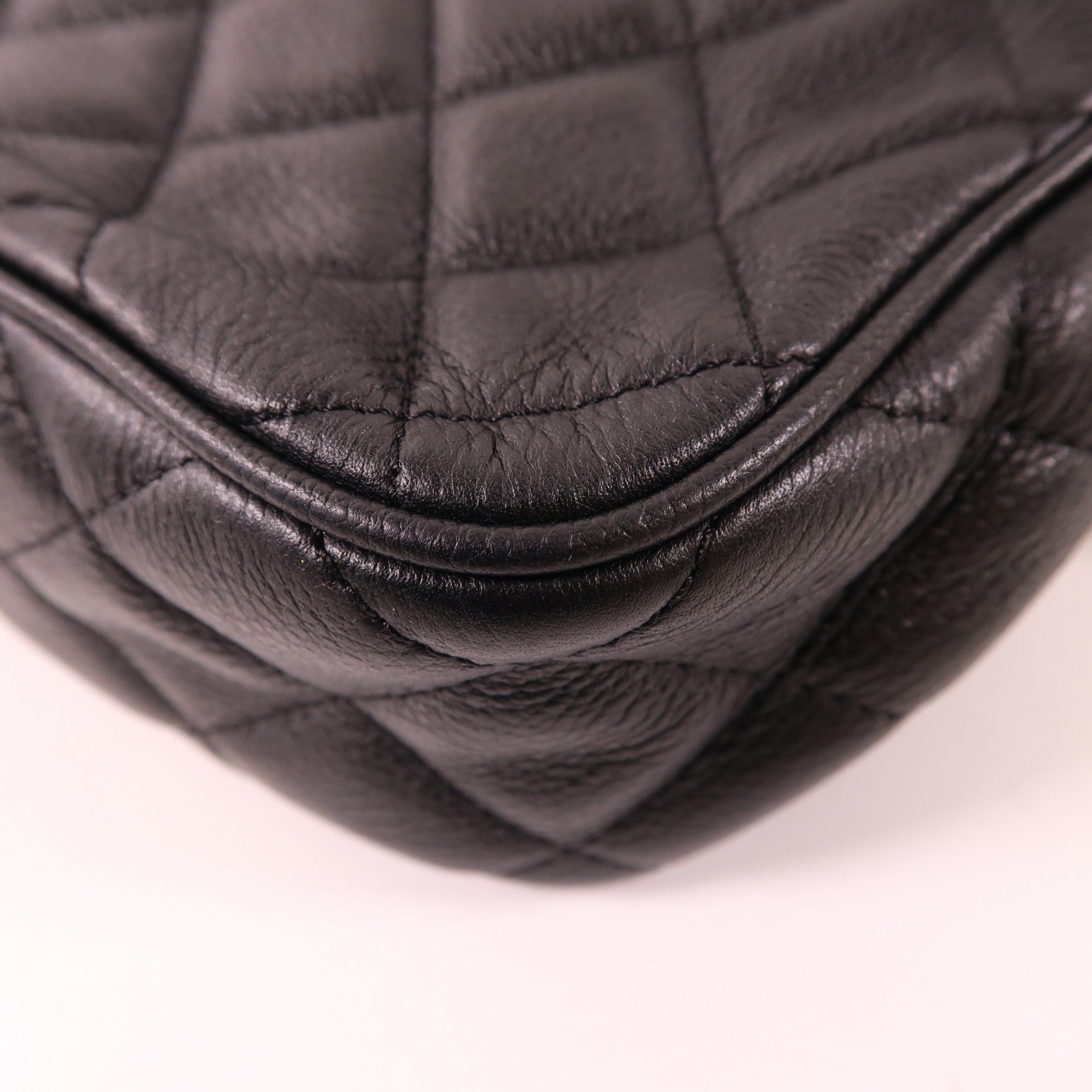 CHANEL CC Shoulder Bag Calfskin Leather Black