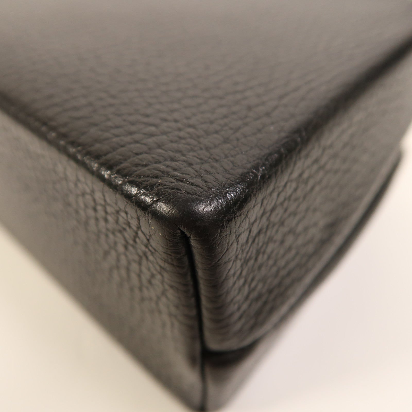 MOSCHINO 牛皮皮革Chain Shoulder金扣鏈帶肩背袋