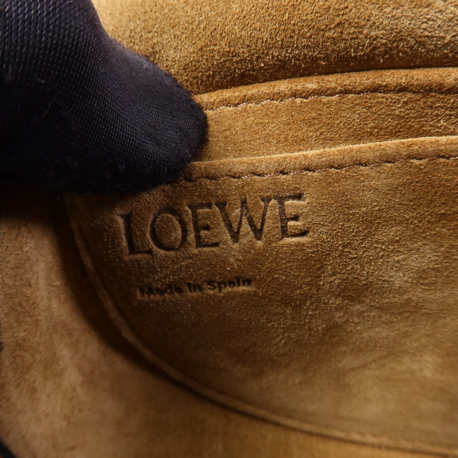 LOEWE 牛皮皮革Mini Gate金扣肩背袋