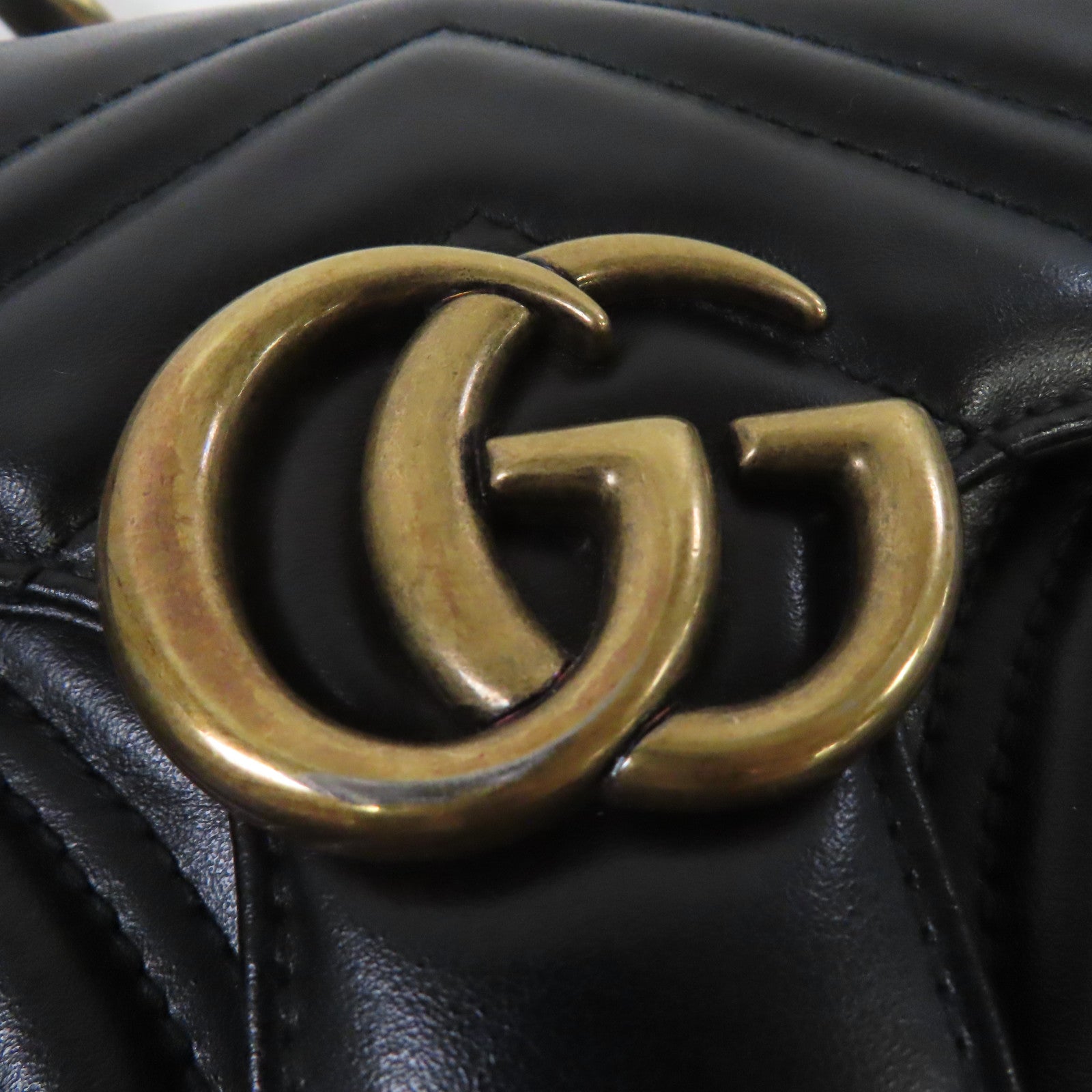 GUCCI 牛皮皮革GG Marmont金扣鏈帶肩背袋黑色