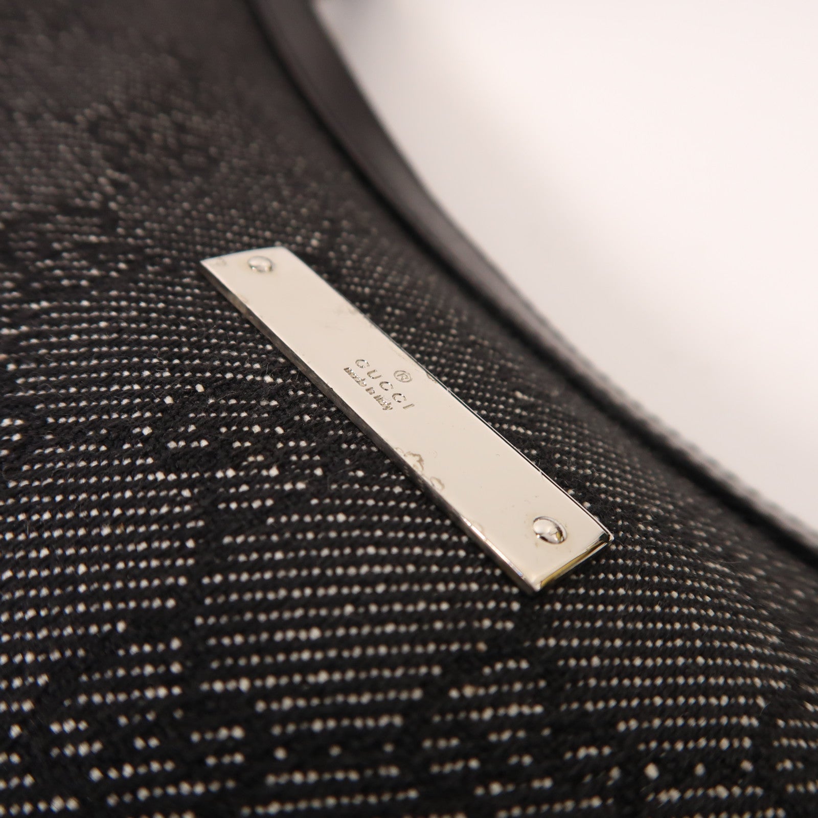 GUCCI 帆布Shoulder Bag銀扣肩背袋