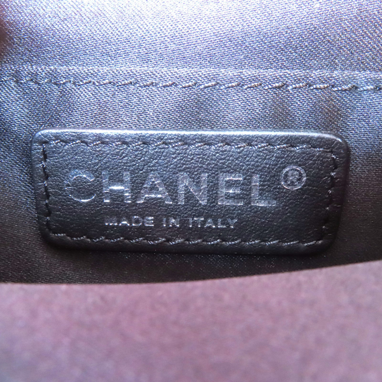 CHANEL 菱格羊皮皮革Mini Graphic Flap銀扣鏈帶肩背袋紅色/黑色