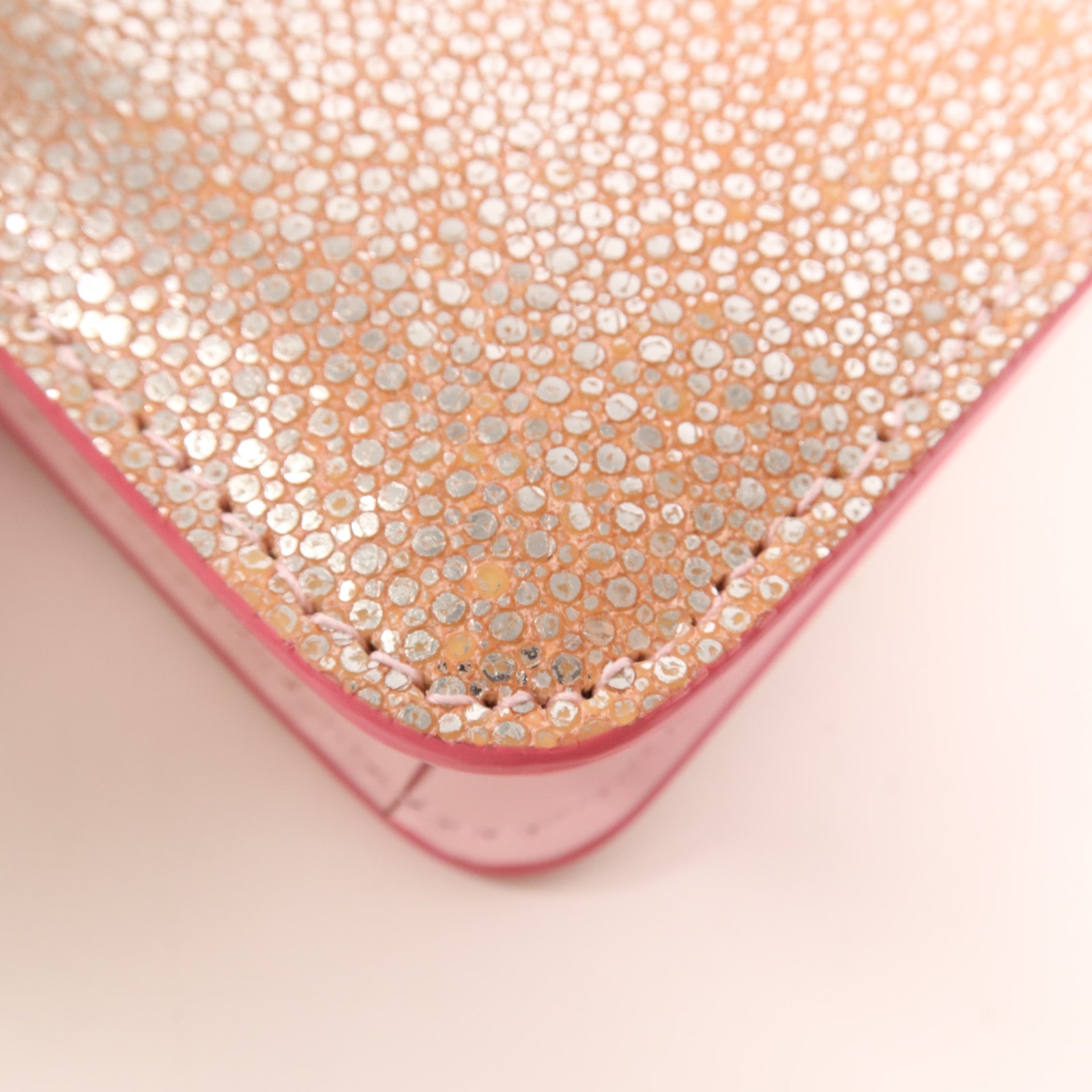 BVLGARI 魔鬼魚皮革Serpenti Forever銀扣鏈帶肩背袋