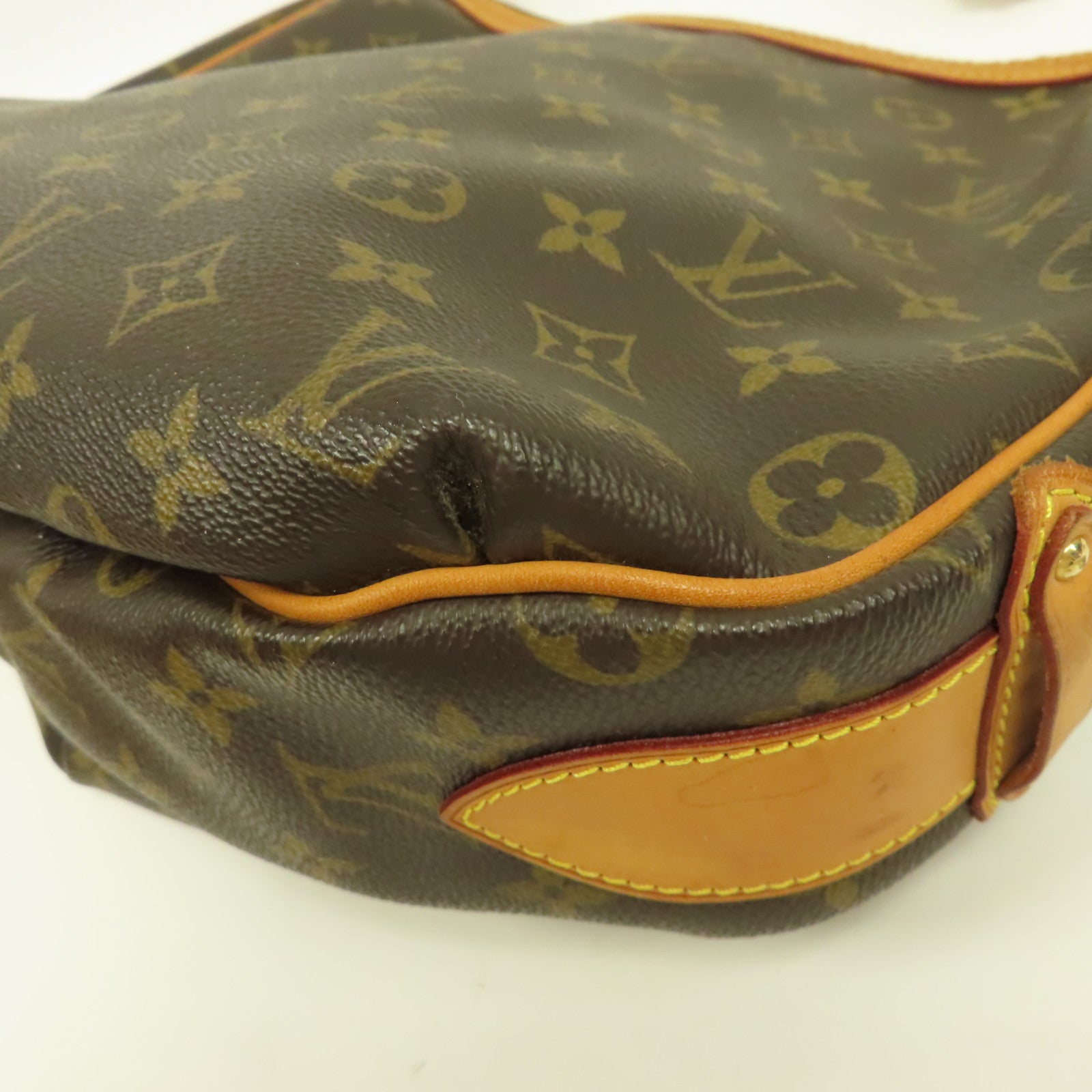LOUIS VUITTON Monogram Tulum GM金扣肩背袋啡色